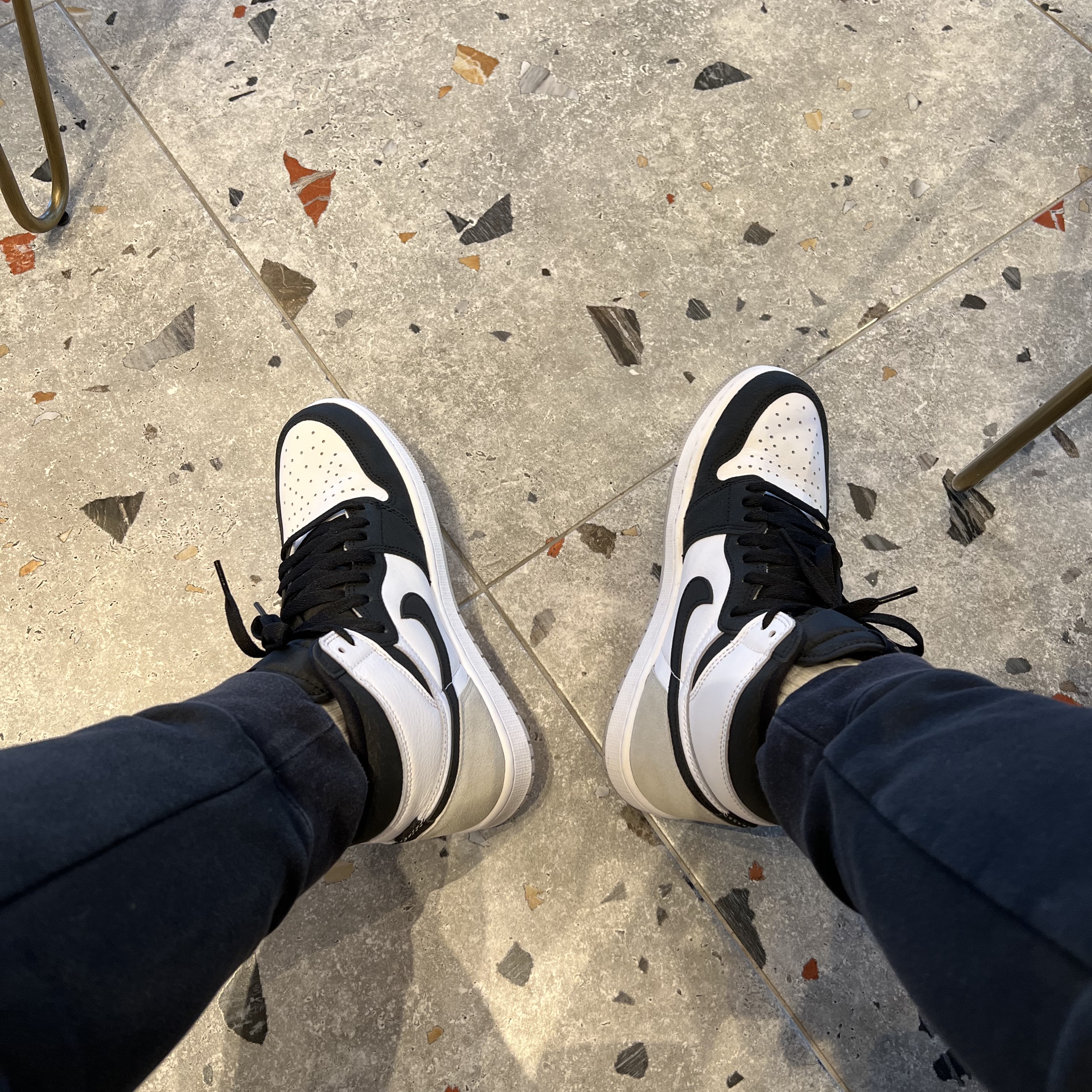 Jordan 1 Retro High OG Bleached Coral 착용 스타일