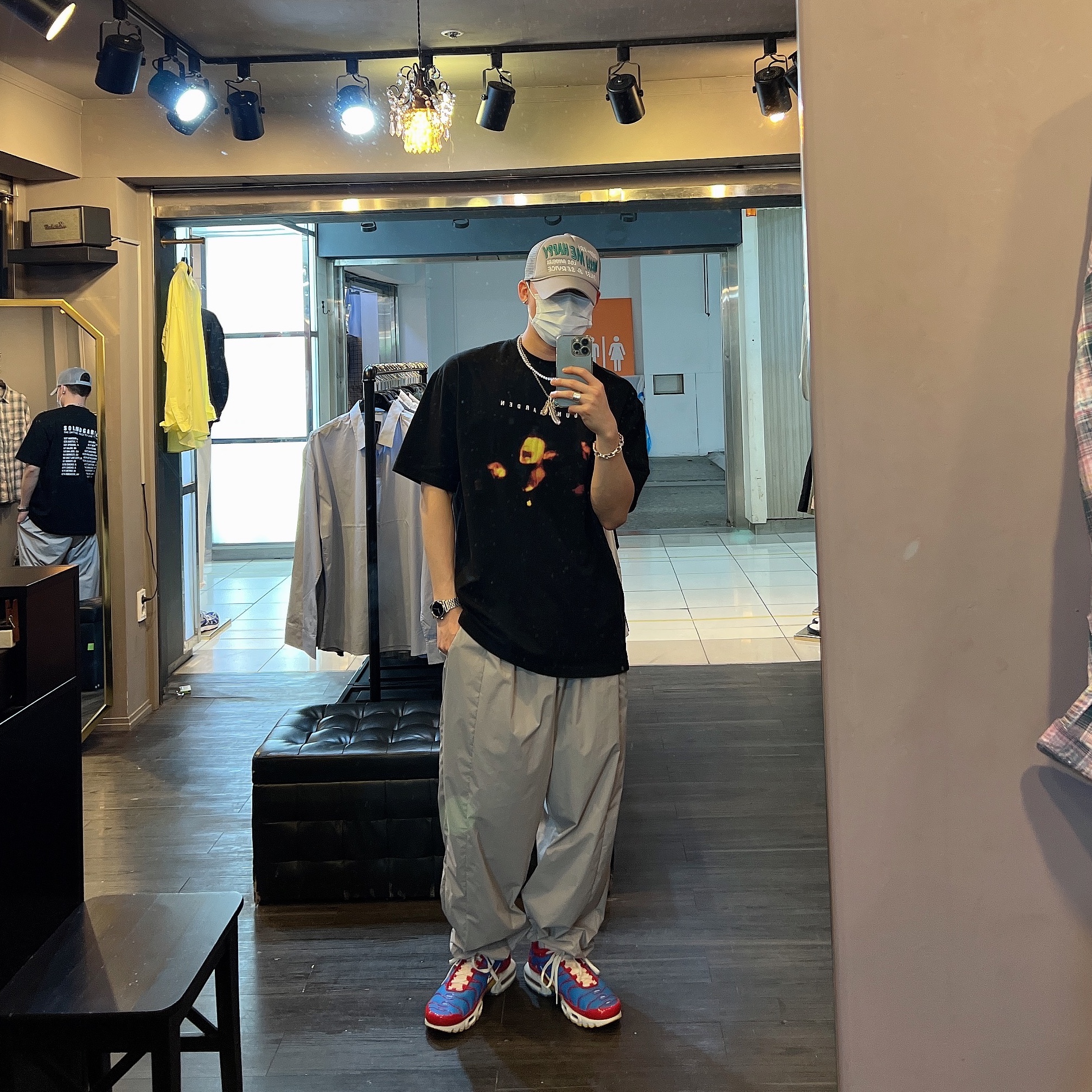 Nike Air Max Plus SE Running Club University Red Light Photo Blue 착용 스타일 - 1