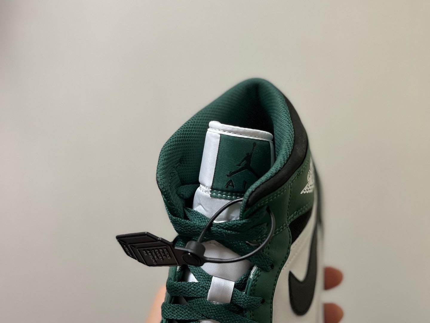 Jordan 1 Mid Sonics 2021 착용 스타일 - 3