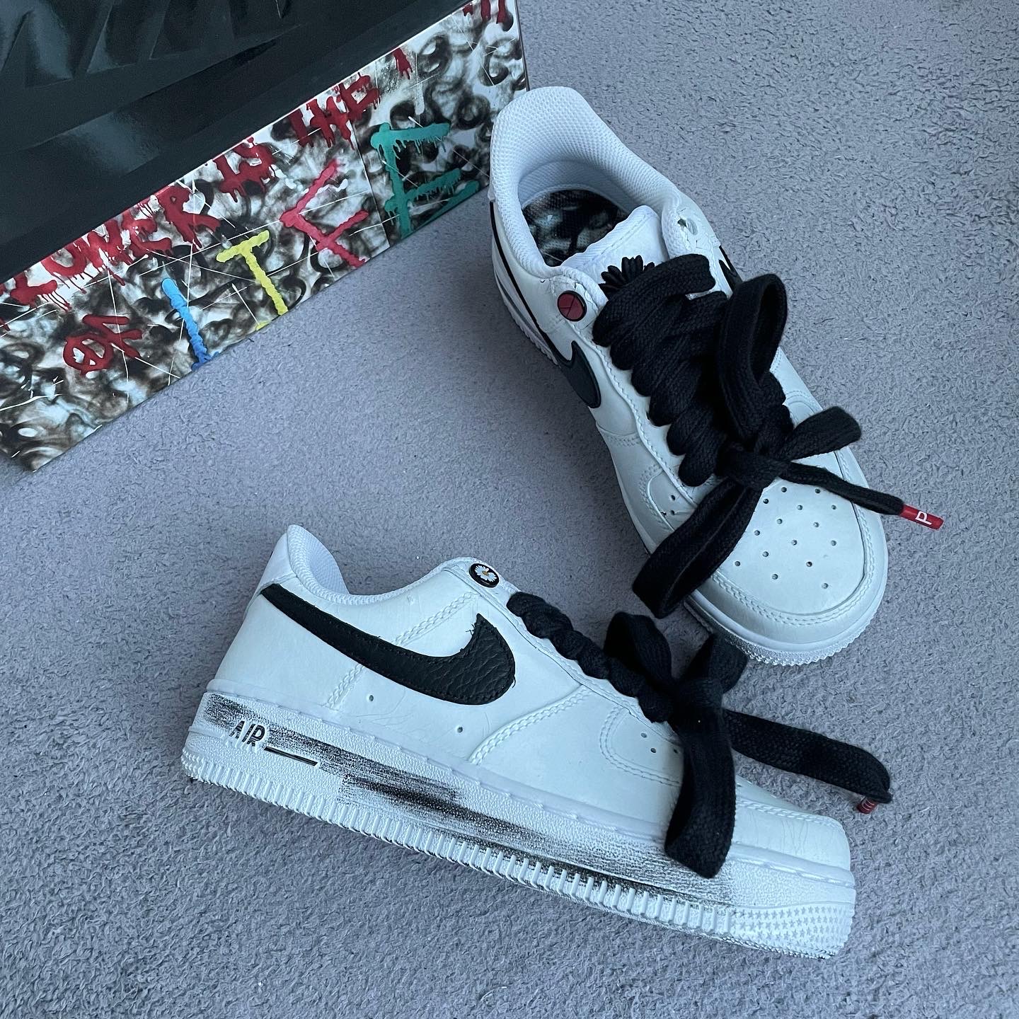 Nike x Peaceminusone Air Force 1 Low Para-Noise 2.0 착용 스타일 - 3