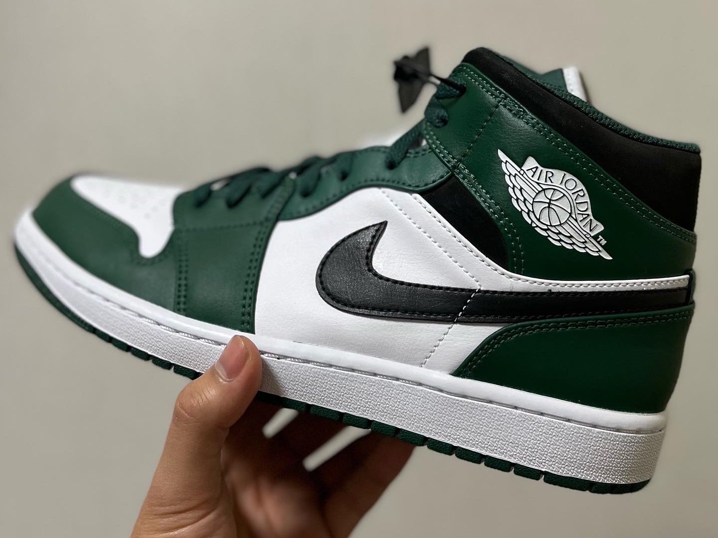 Jordan 1 Mid Sonics 2021 착용 스타일 - 2