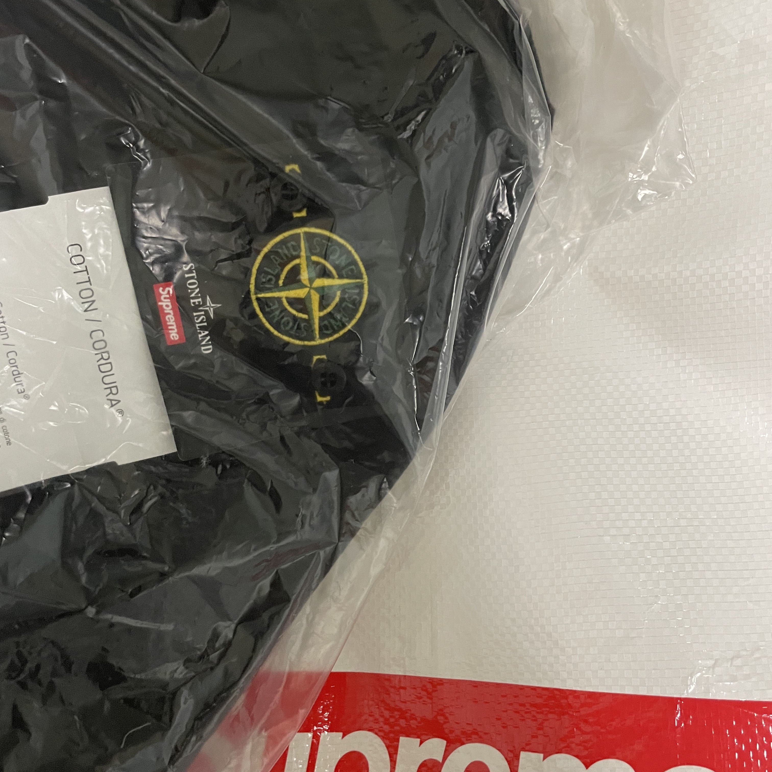 Supreme x Stone Island Cotton Cordura Shell Jacket Black - 22SS 착용 스타일