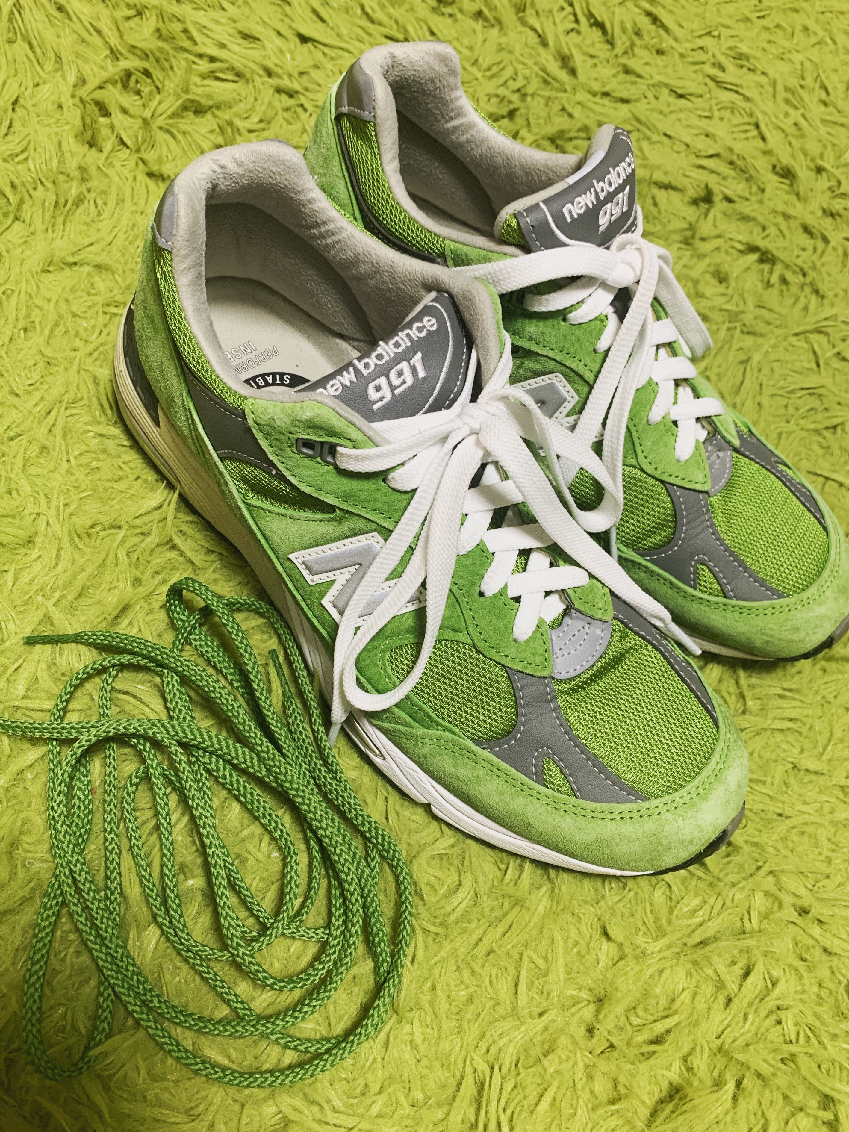 New Balance 991 Made in UK Bright Green 착용 스타일