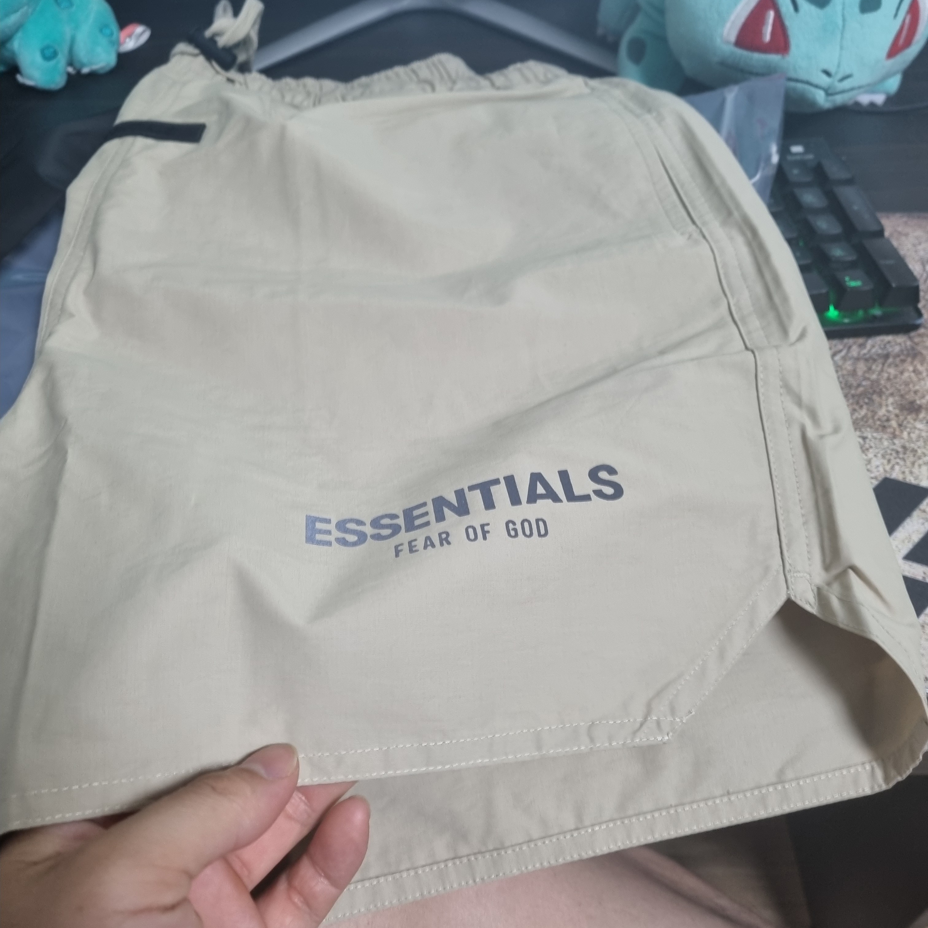 Essentials Volley Shorts Linen - Ssense Exclusive 착용 스타일 - 1