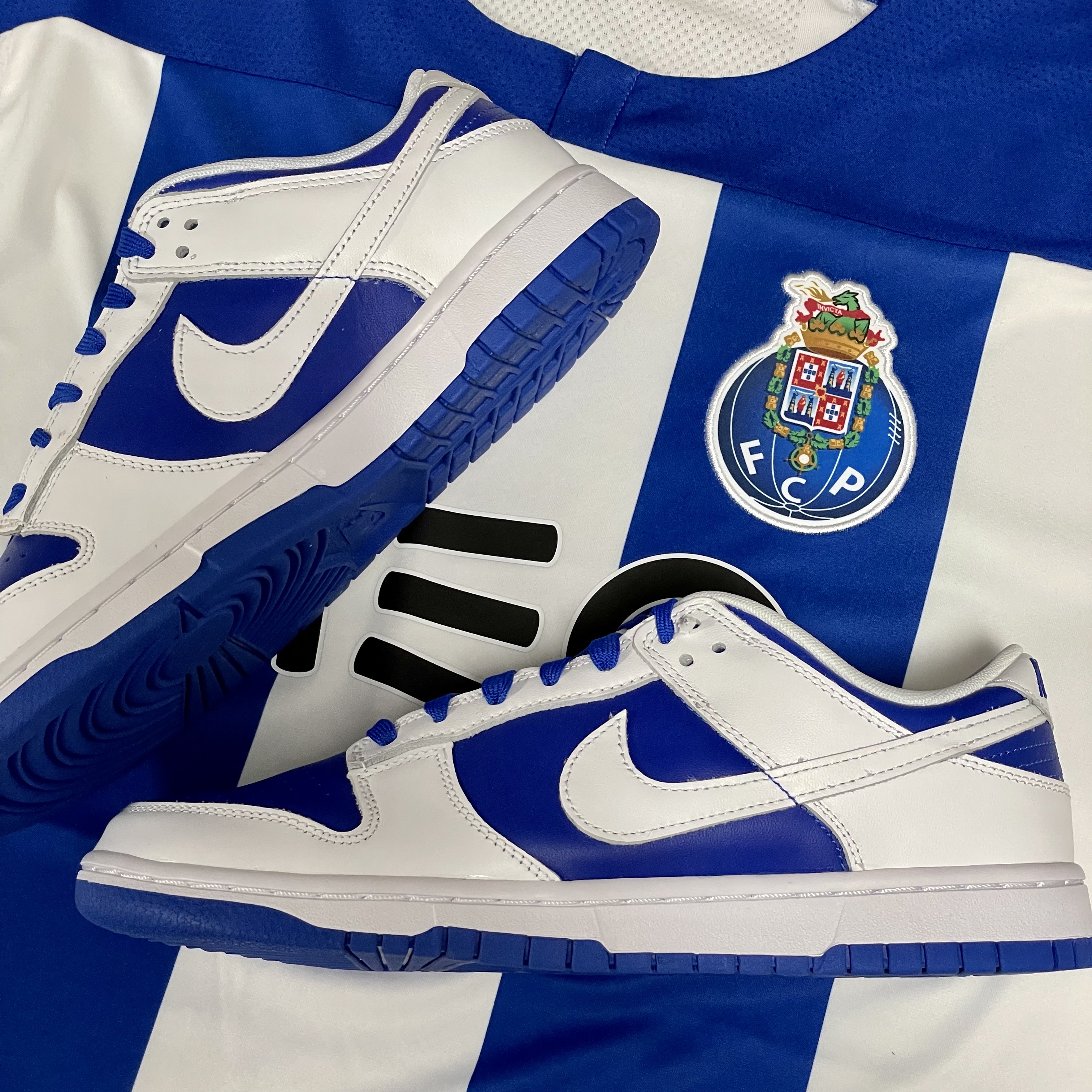 Nike Dunk Low Retro Racer Blue and White 착용 스타일 - 2