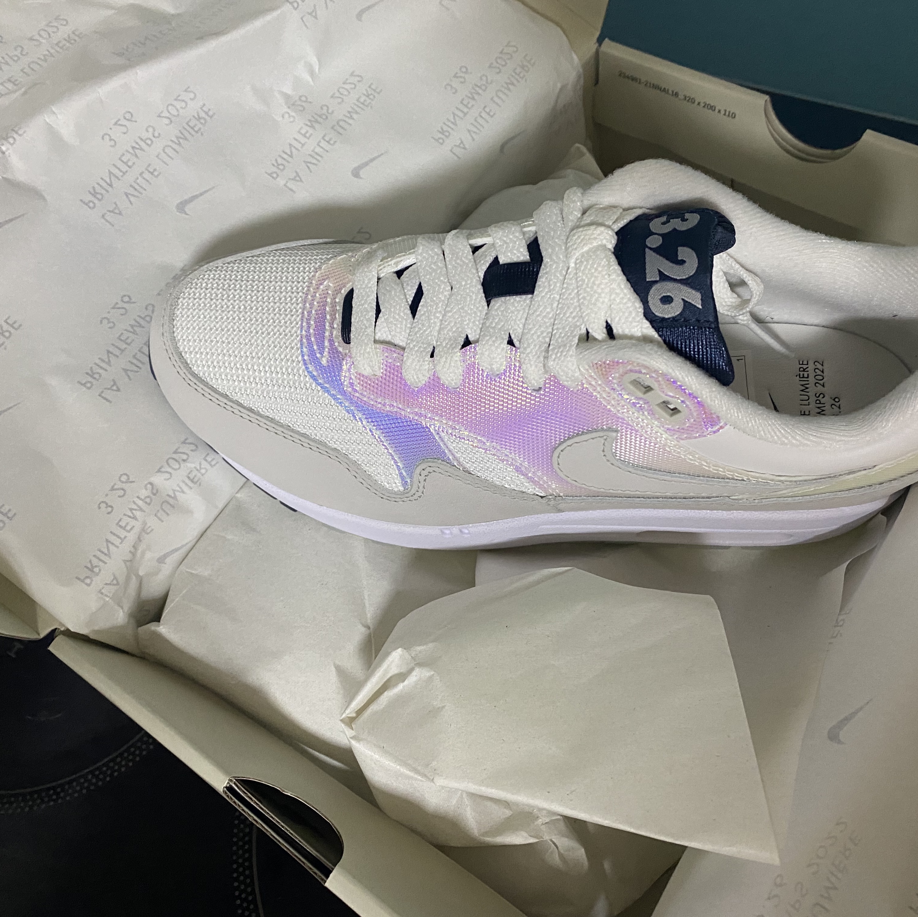 (W) Nike Air Max 1 Air Max Day La Ville Lumiere 착용 스타일 - 1
