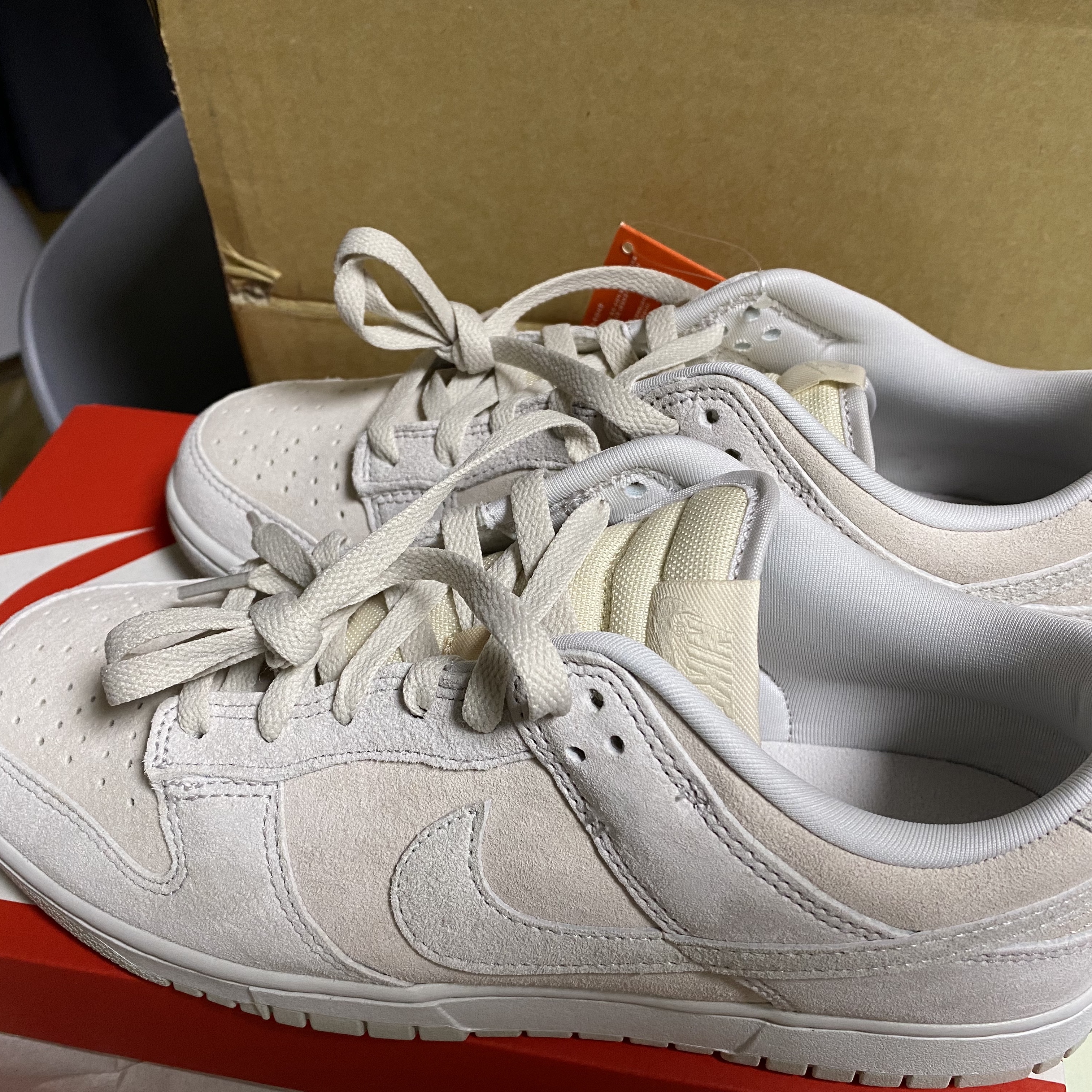 Nike Dunk Low Retro PRM Vast Grey 착용 스타일 - 2