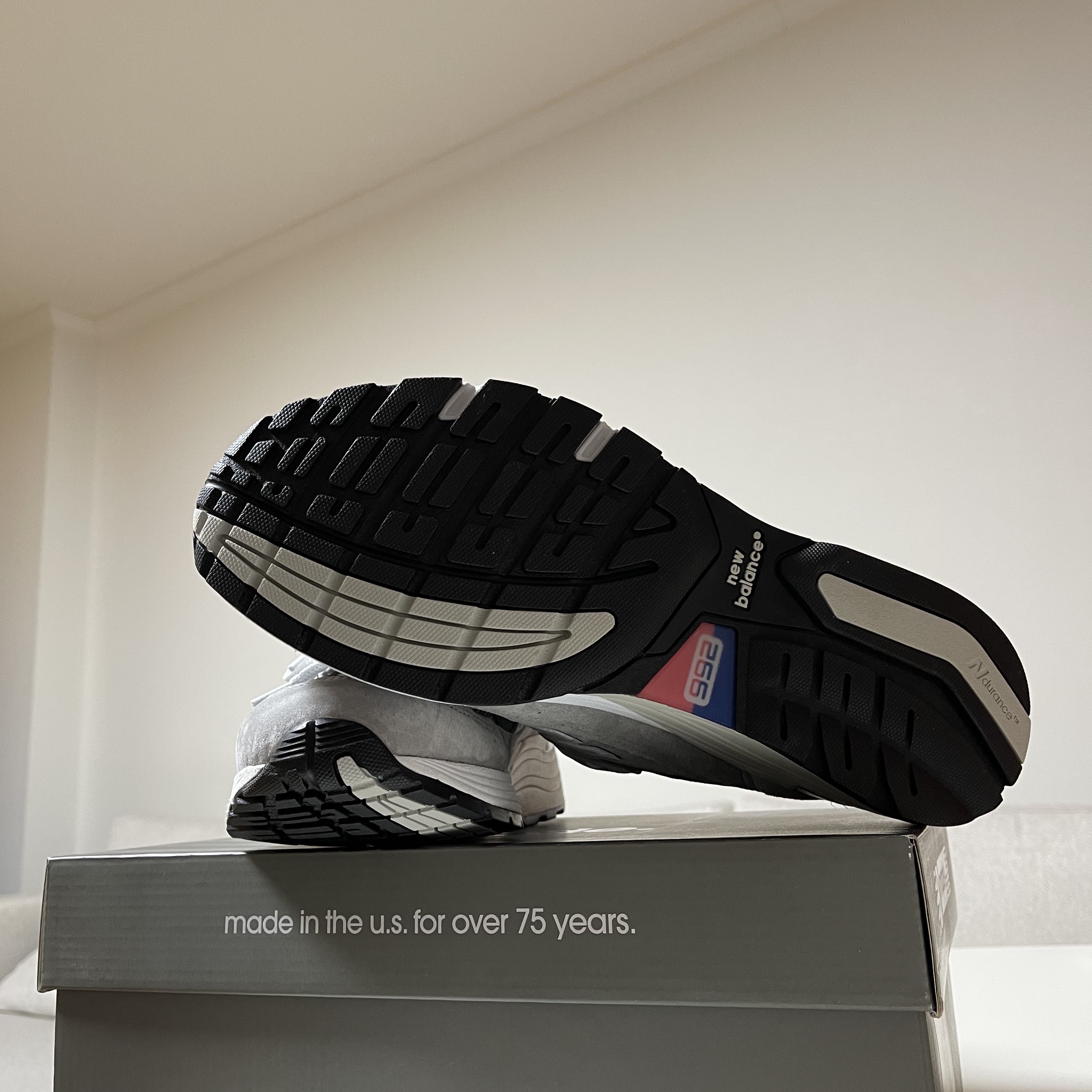 New Balance 992 Made in USA Grey - D Standard 착용 스타일 - 3