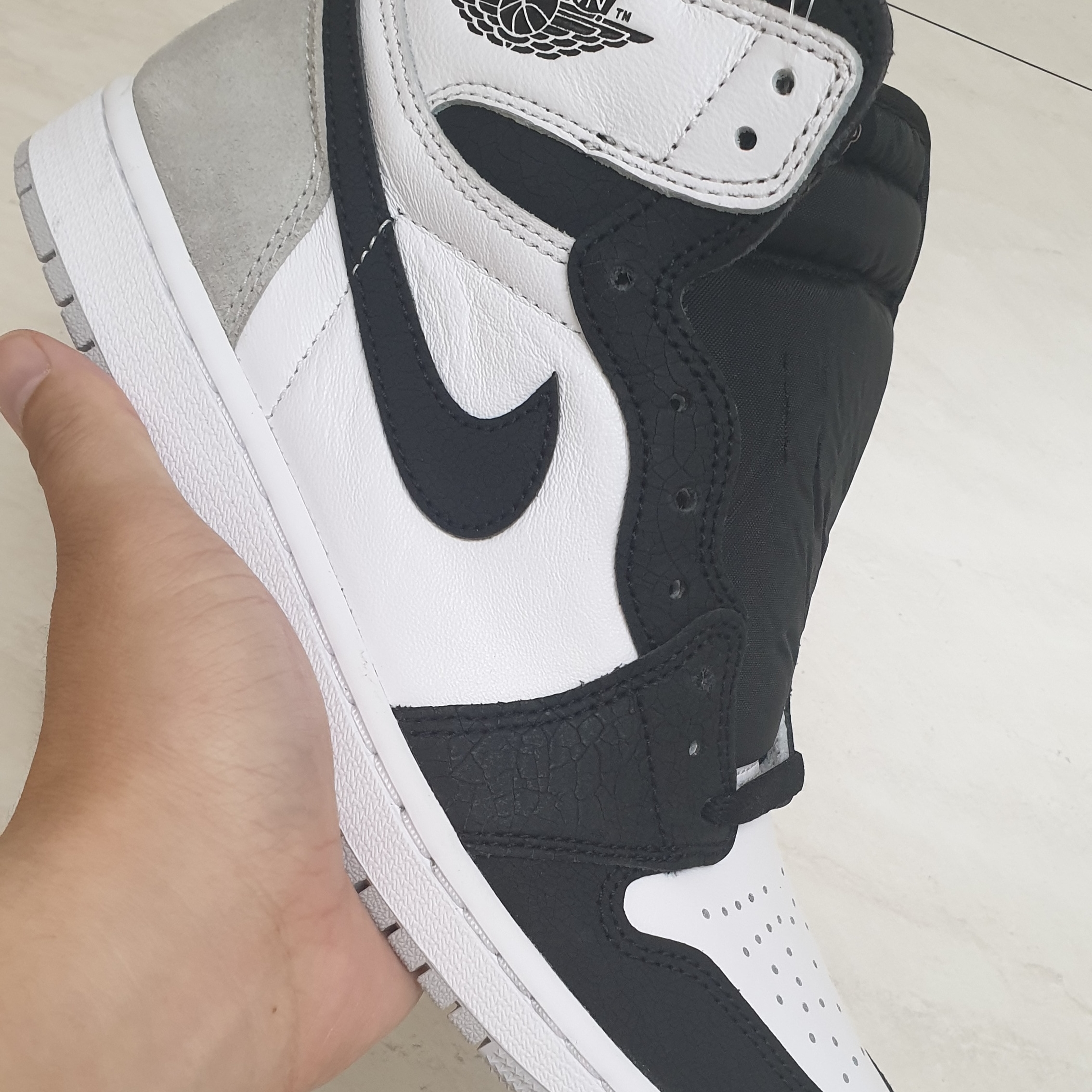Jordan 1 Retro High OG Bleached Coral 착용 스타일