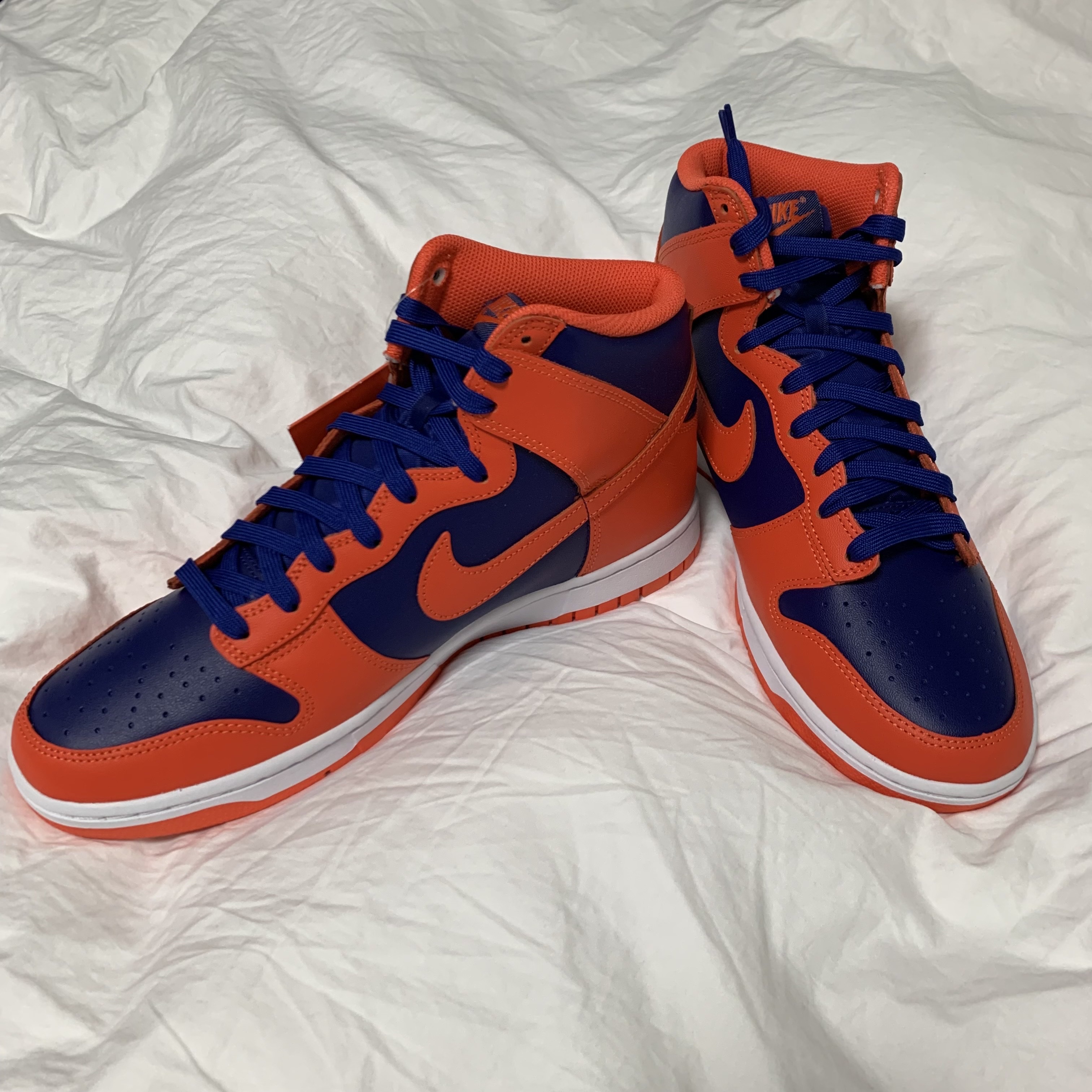 Nike Dunk High Retro Orange and Deep Royal 착용 스타일