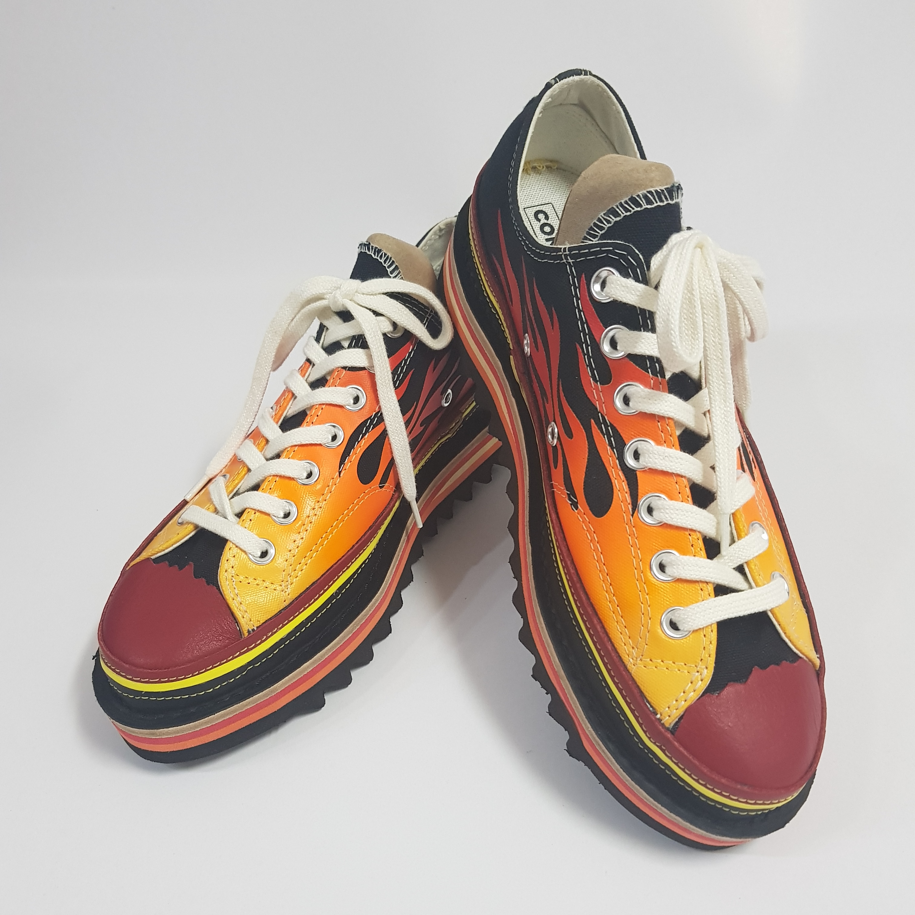 Converse Chuck 70 Ox Archive Print Flames Black 착용 스타일 - 3
