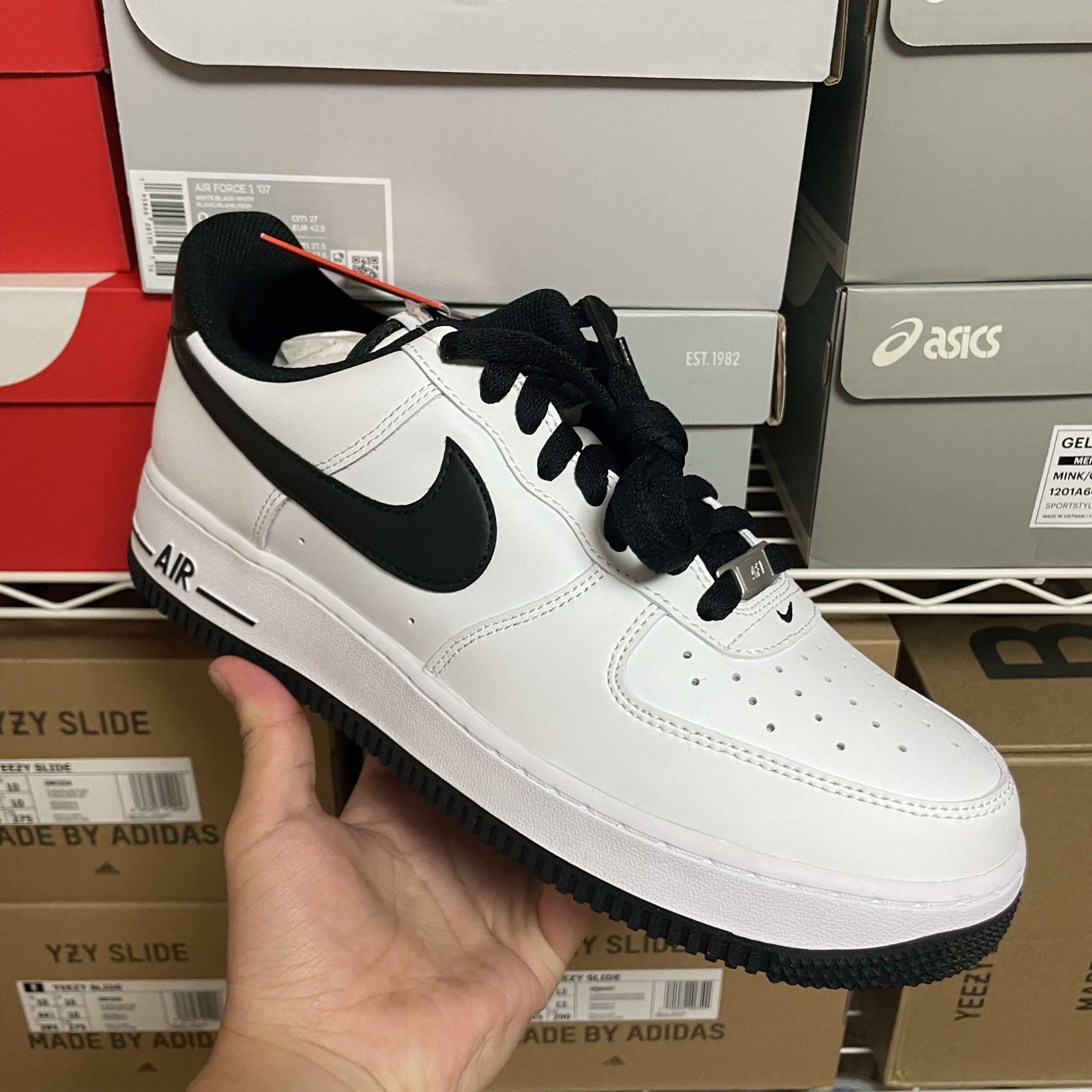 Nike Air Force 1 '07 White Black 착용 스타일