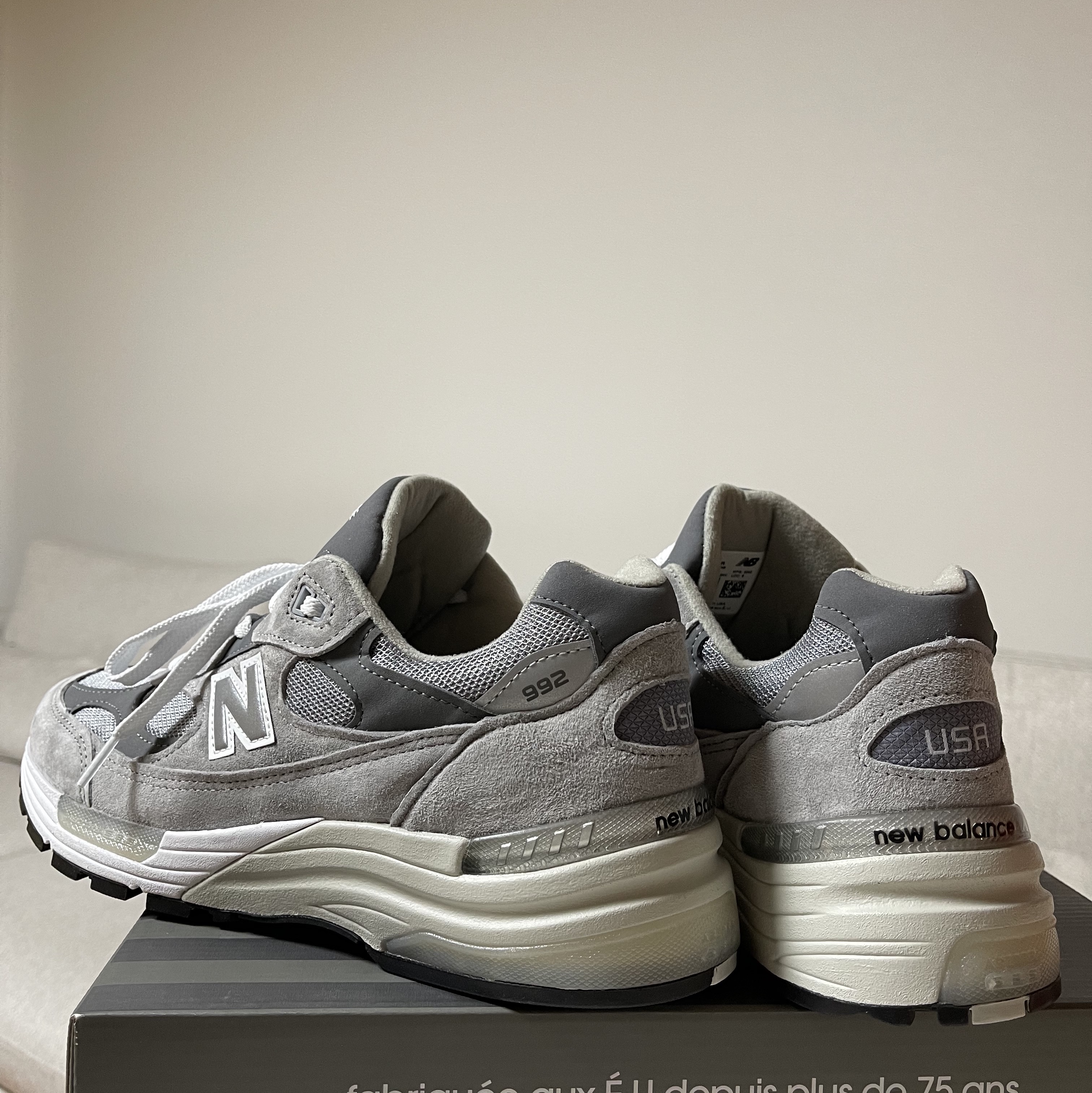 New Balance 992 Made in USA Grey - D Standard 착용 스타일 - 2