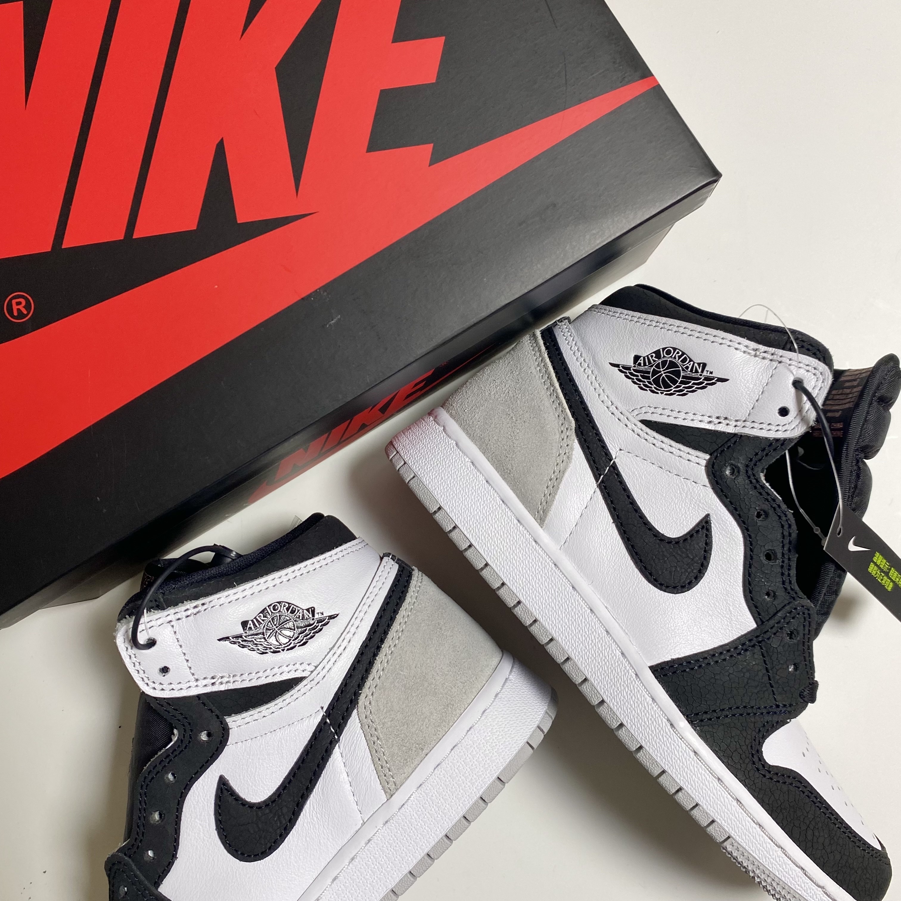 Jordan 1 Retro High OG Bleached Coral, (GS) Jordan 1 Retro High OG Bleached Coral 착용 스타일