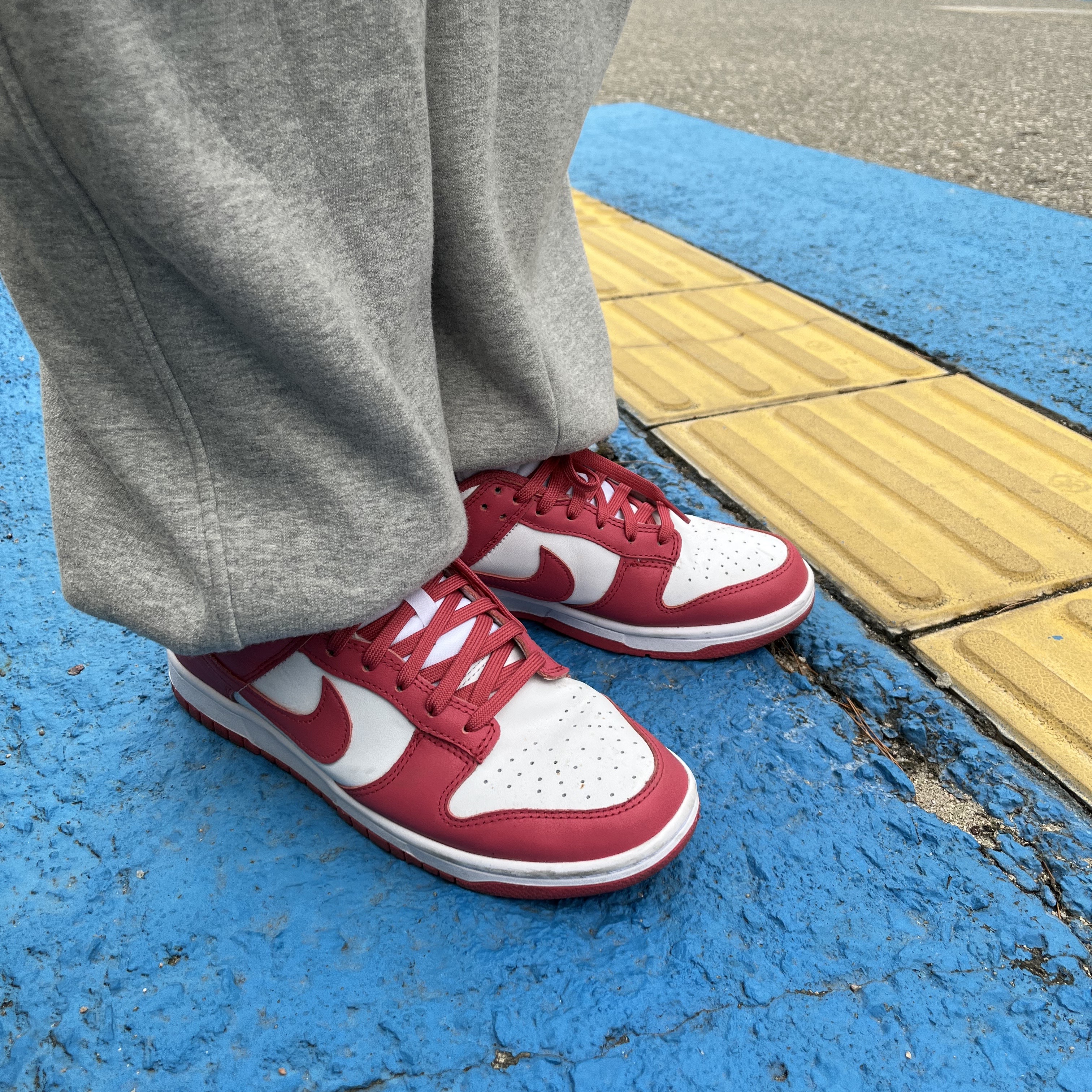 (W) Nike Dunk Low Archeo Pink 착용 스타일 - 2