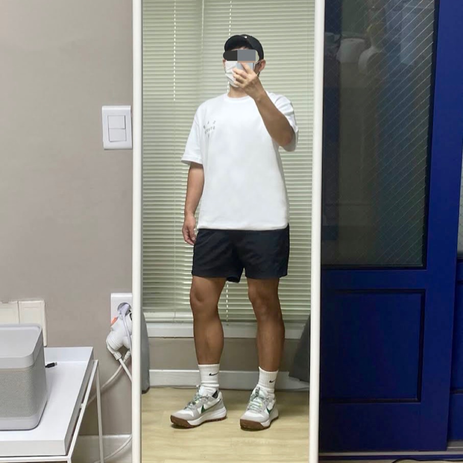 IAB Studio T-Shirt White Light Green, Nike ACG Lowcate Light Iron Ore 착용 스타일 - 1