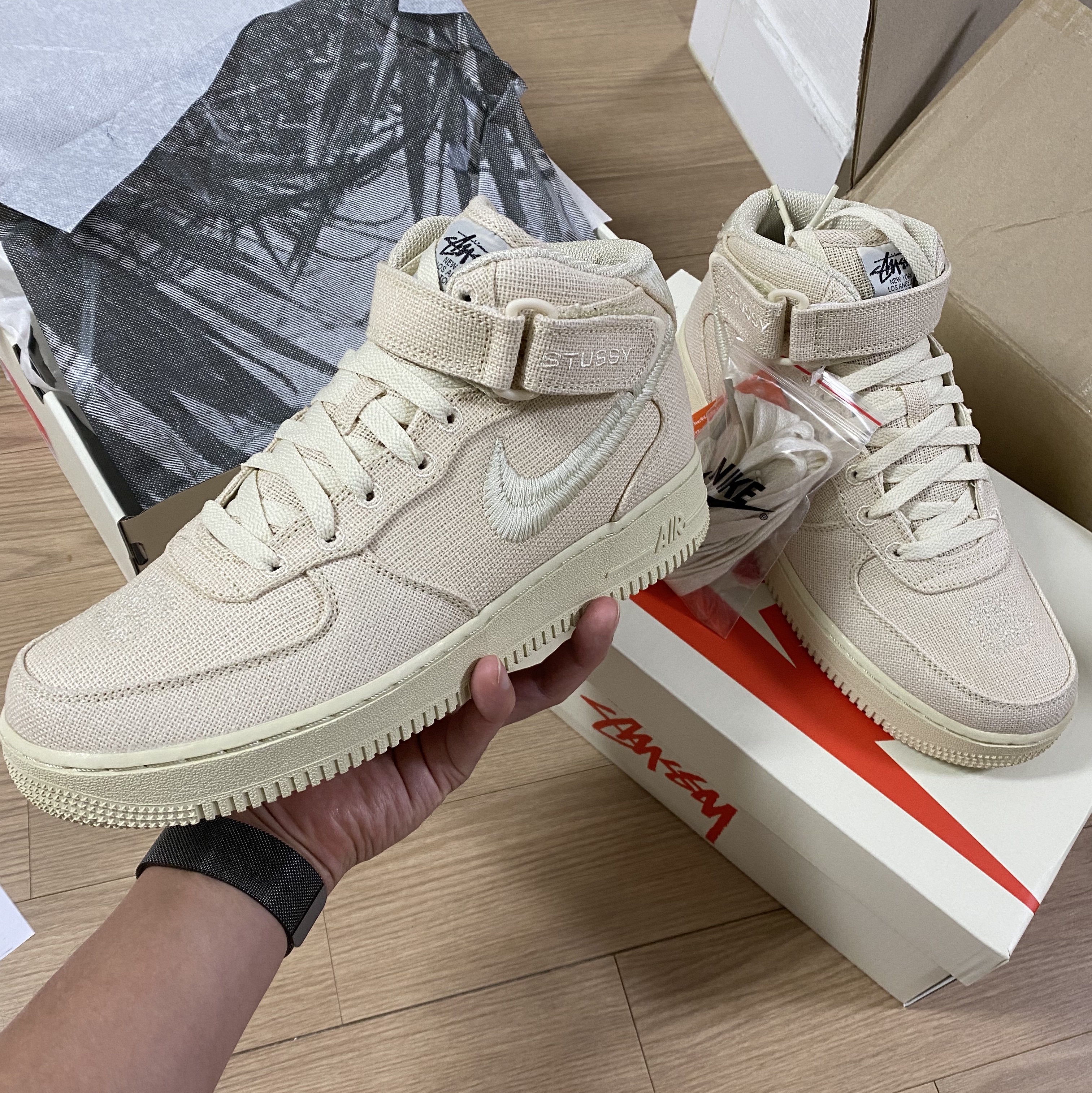 Nike x Stussy Air Force 1 '07 Mid SP Fossil 착용 스타일