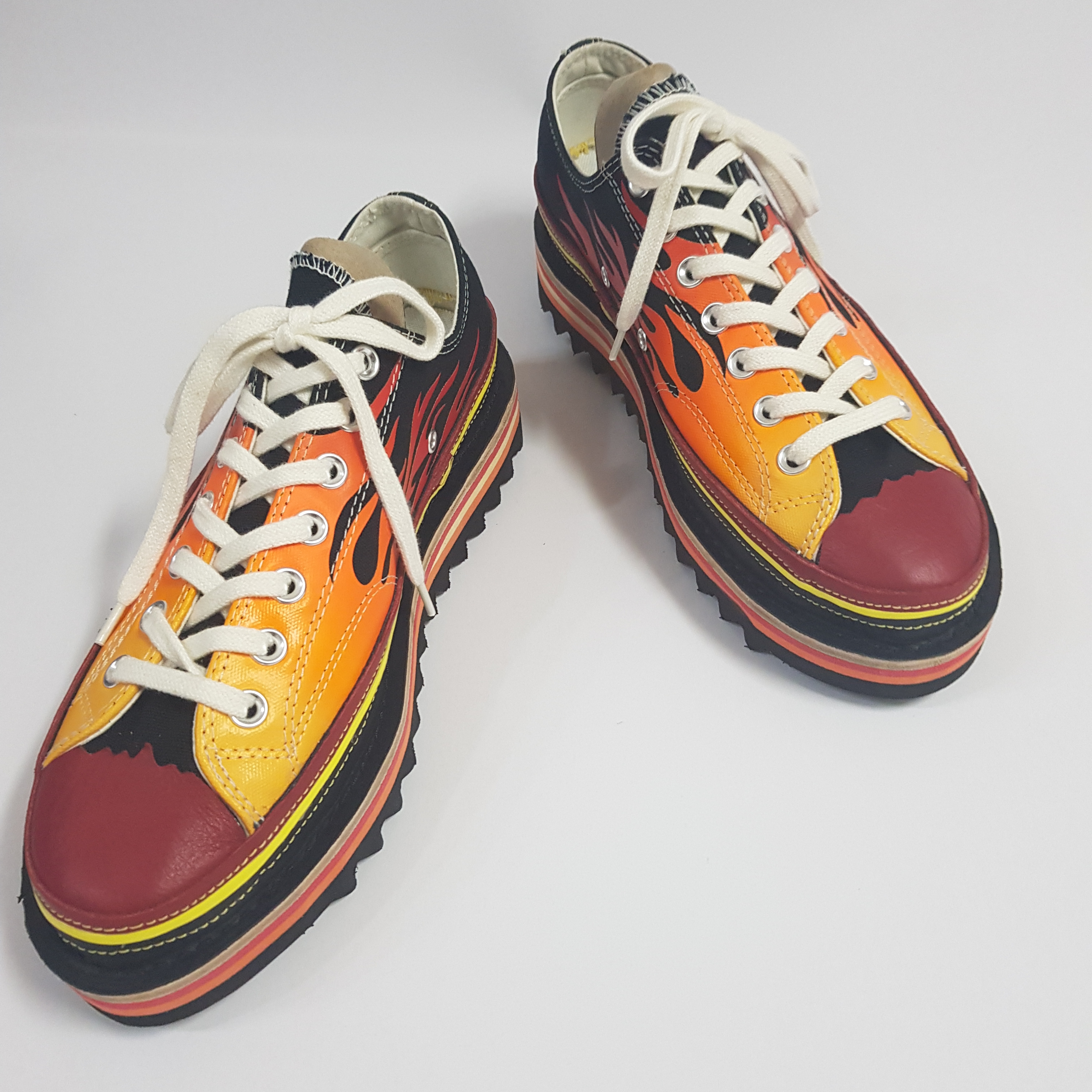 Converse Chuck 70 Ox Archive Print Flames Black 착용 스타일 - 2