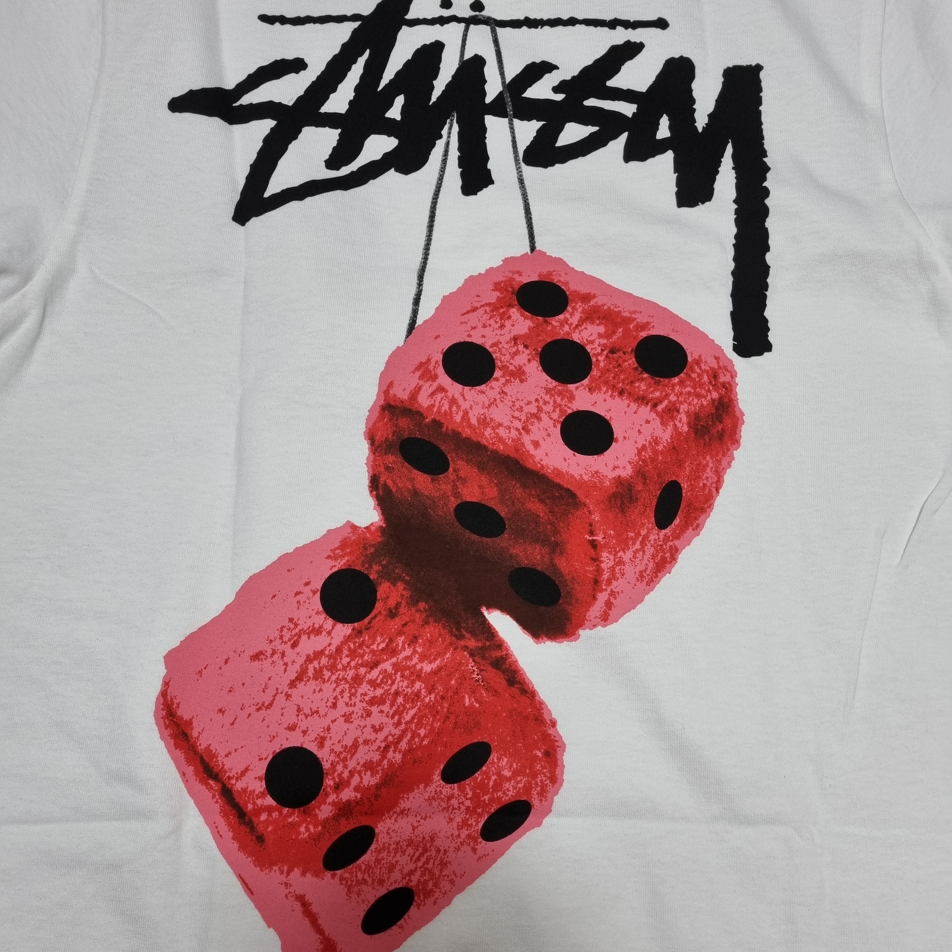 Stussy Fuzzy Dice T-Shirt White 착용 스타일 - 2