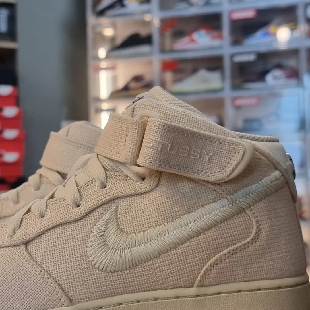 Nike x Stussy Air Force 1 '07 Mid SP Fossil 착용 스타일 - 3