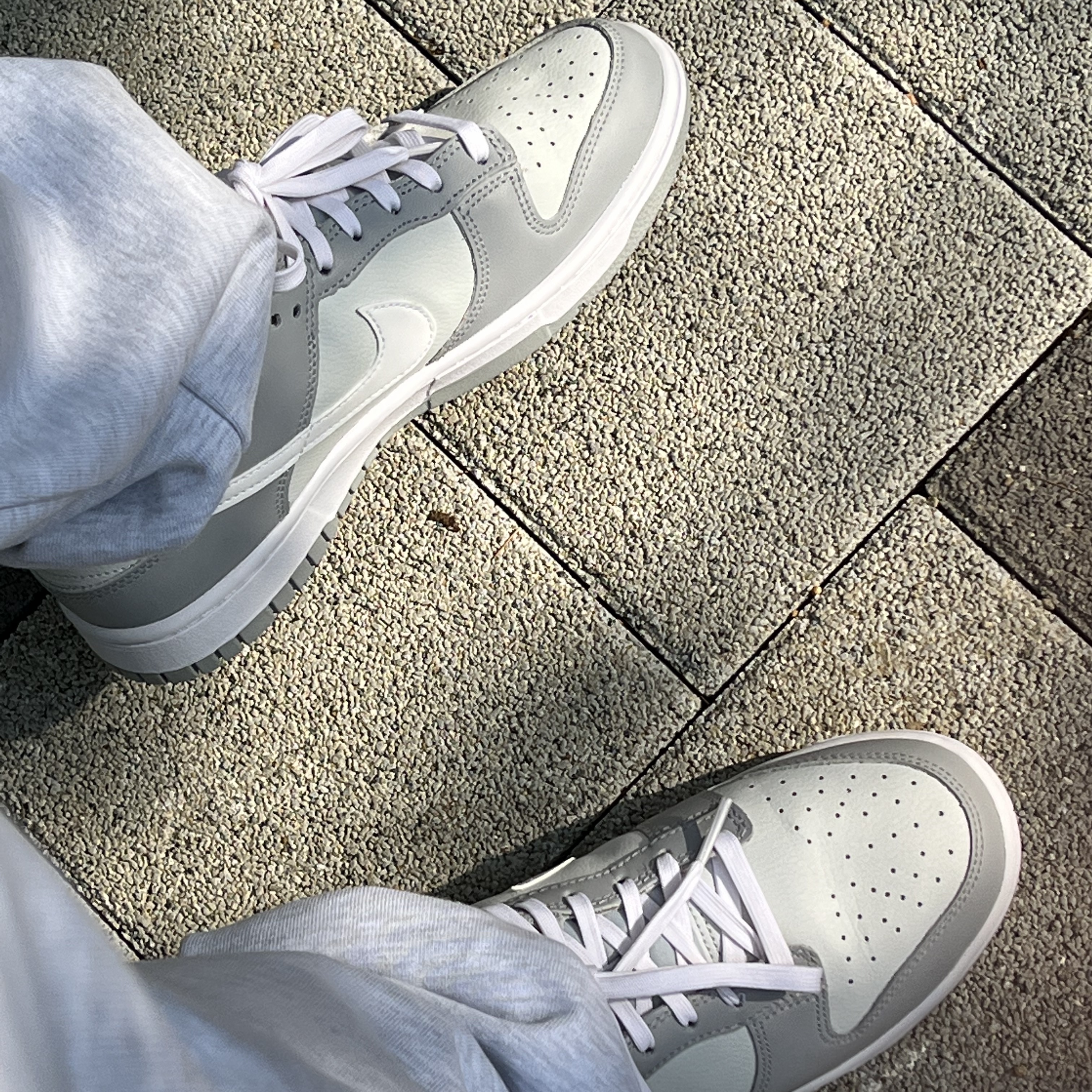 Nike Dunk Low Retro Wolf Grey 착용 스타일