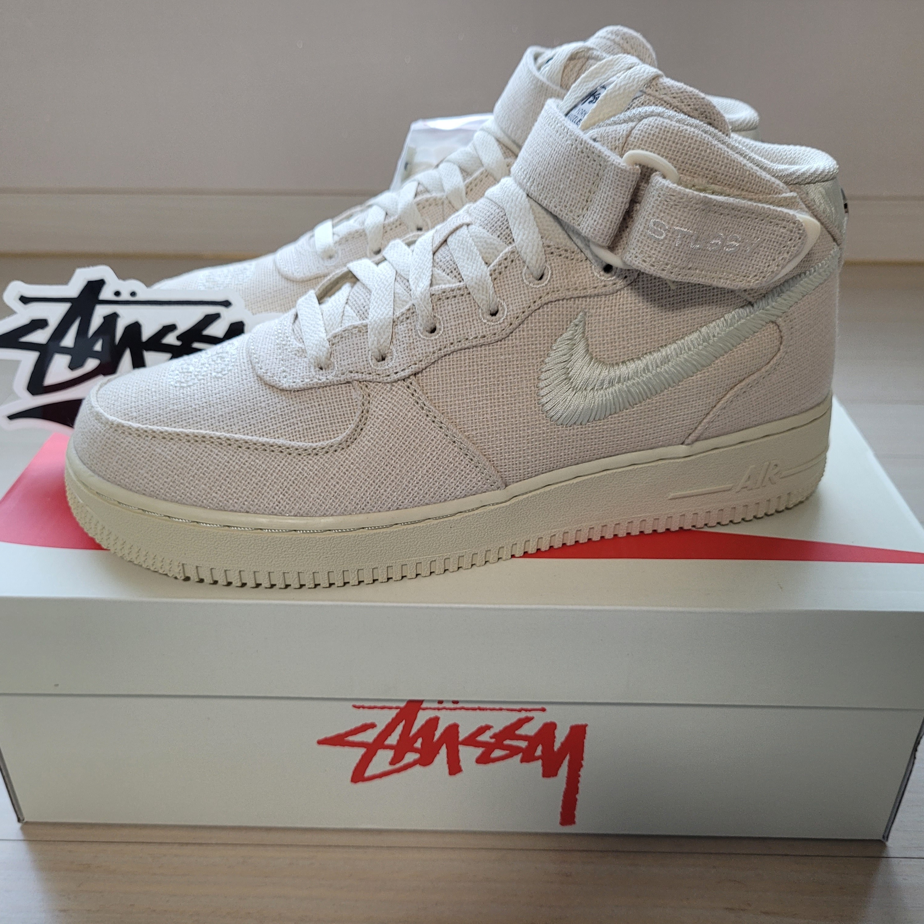 Nike x Stussy Air Force 1 '07 Mid SP Fossil 착용 스타일