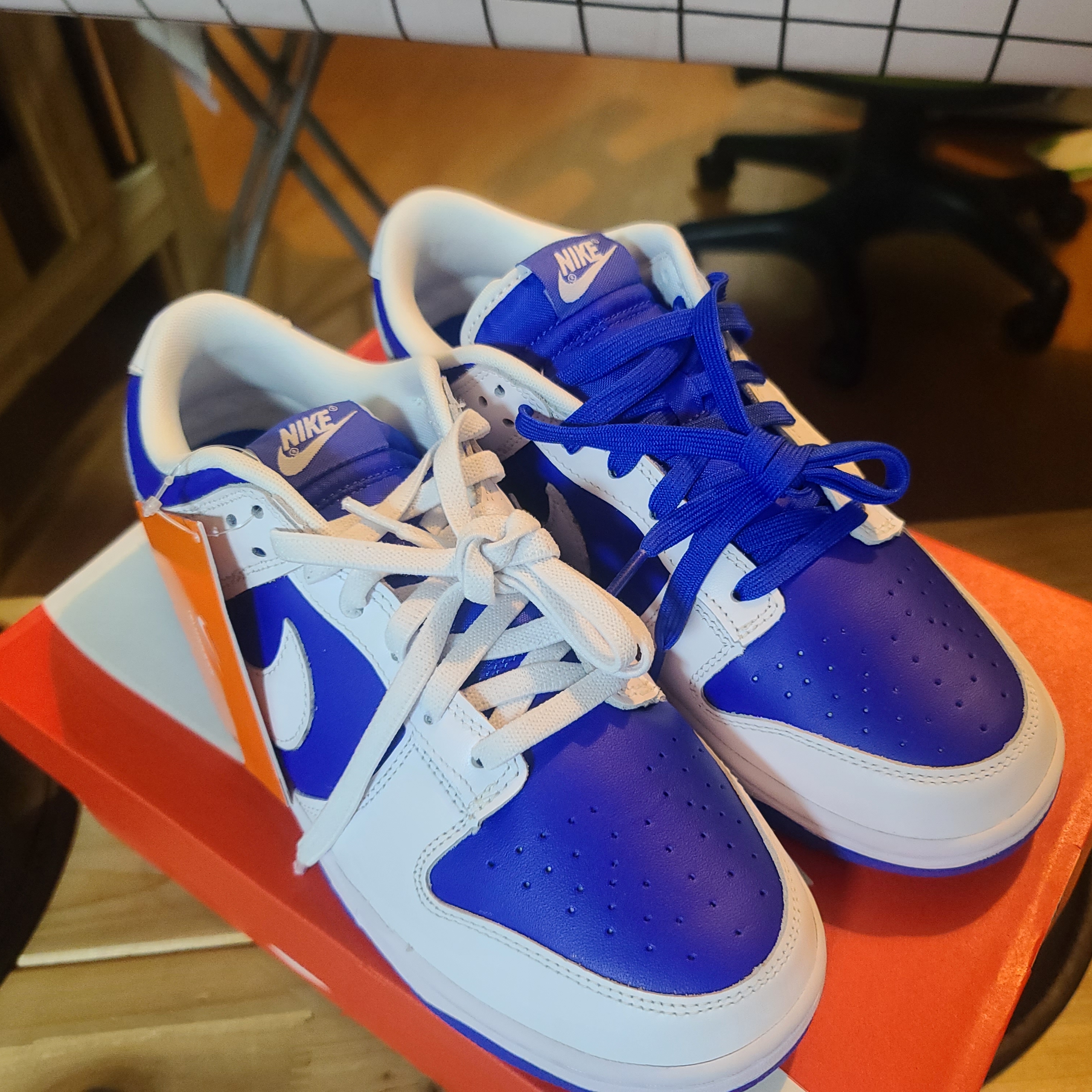 Nike Dunk Low Retro Racer Blue and White 착용 스타일