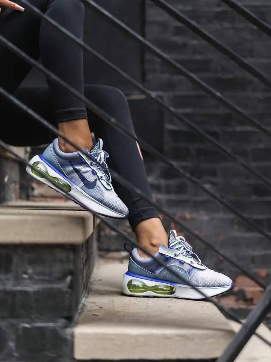 Nike Air Max 2021 Ghost Ashen Slate 착용 스타일