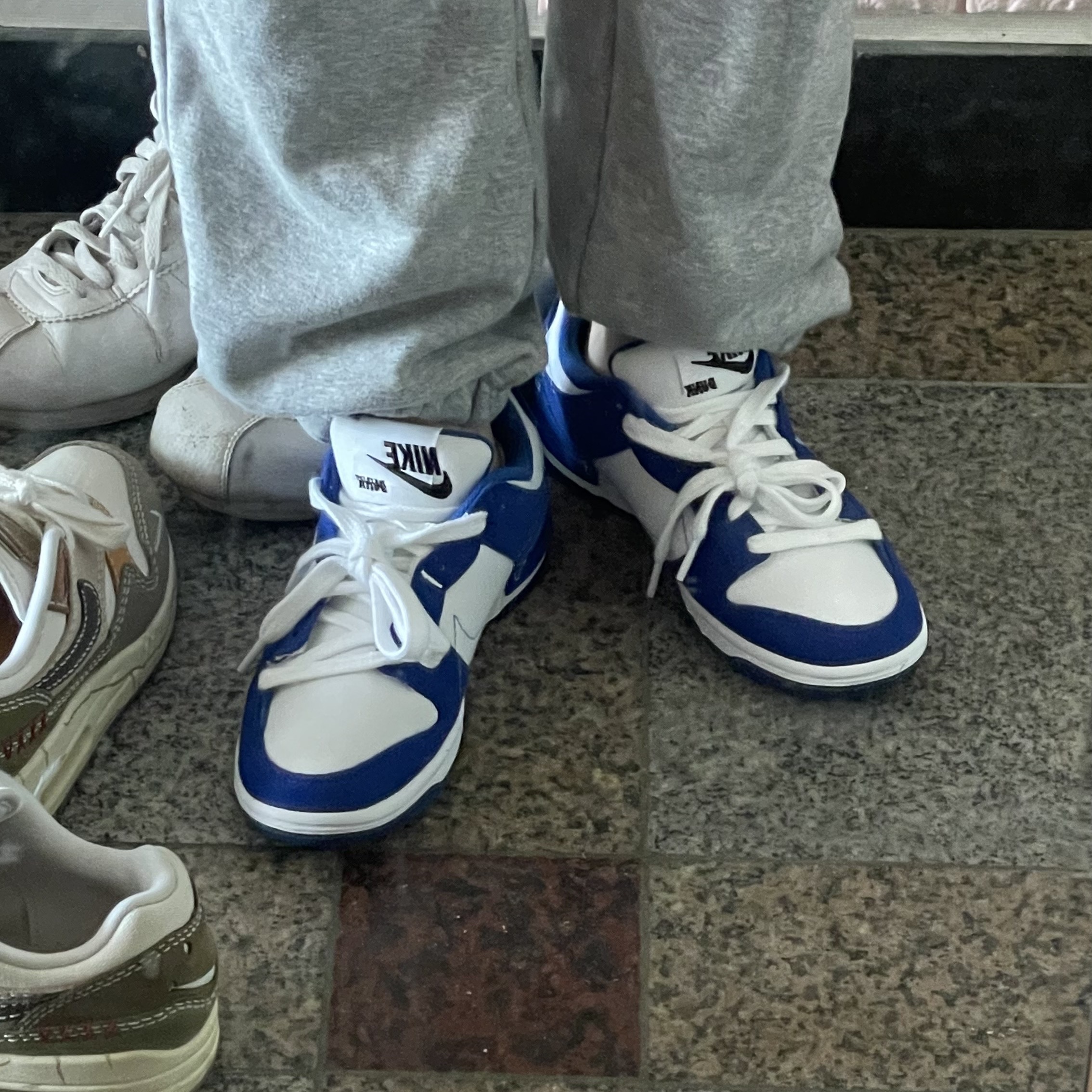 (W) Nike Dunk Low Disrupt 2 White and University Blue 착용 스타일