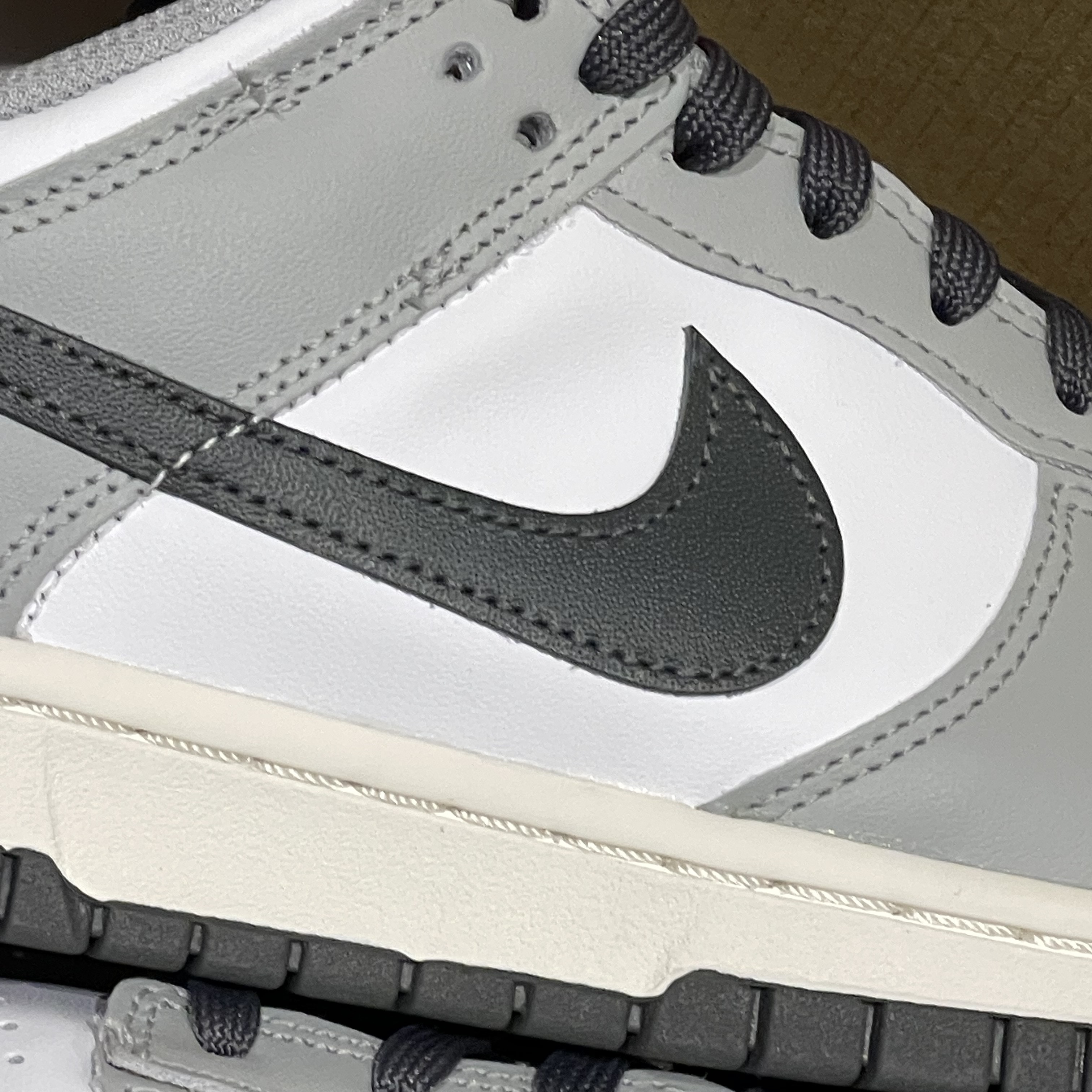 (W) Nike Dunk Low Light Smoke Grey 착용 스타일