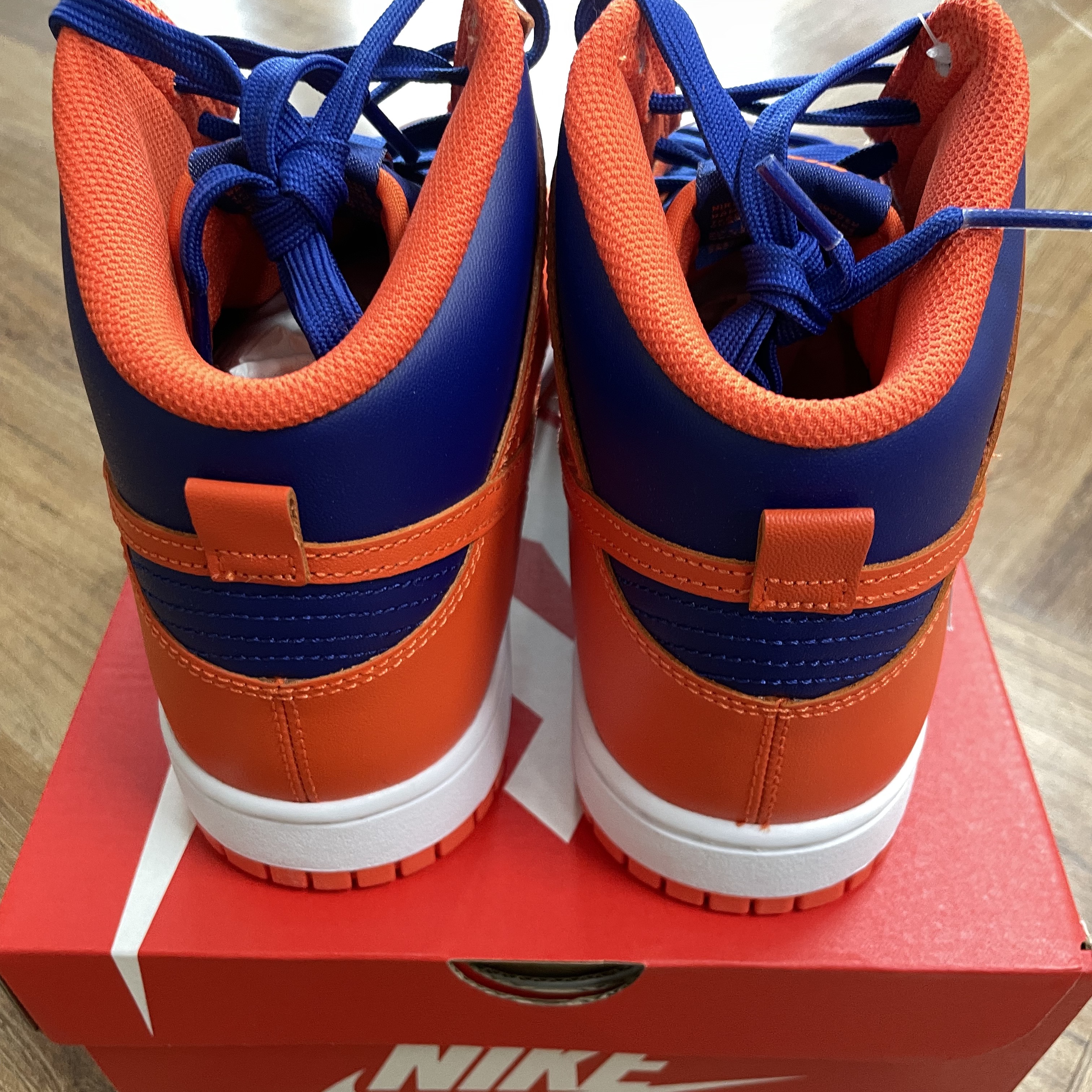 Nike Dunk High Retro Orange and Deep Royal 착용 스타일 - 3