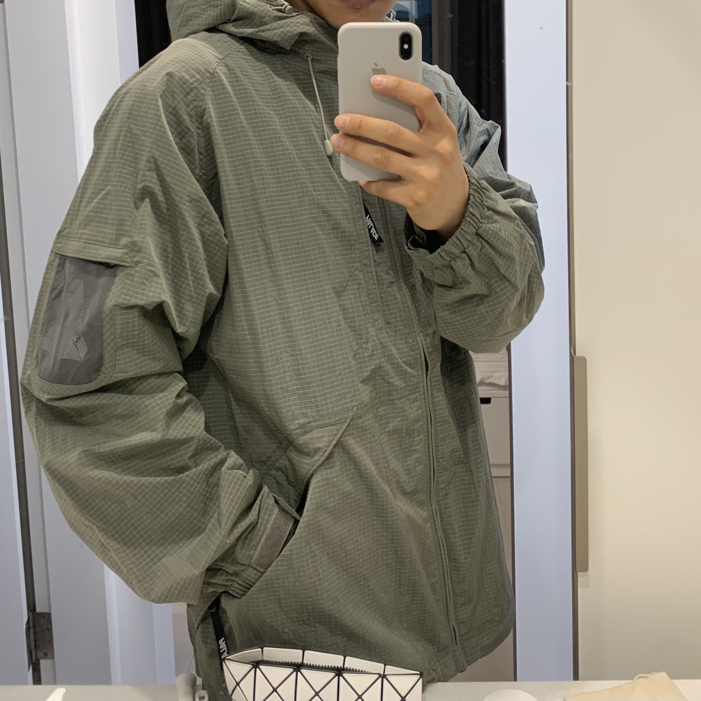 Palace Cripstop Grid Jacket Olive - 22SS 착용 스타일 - 1