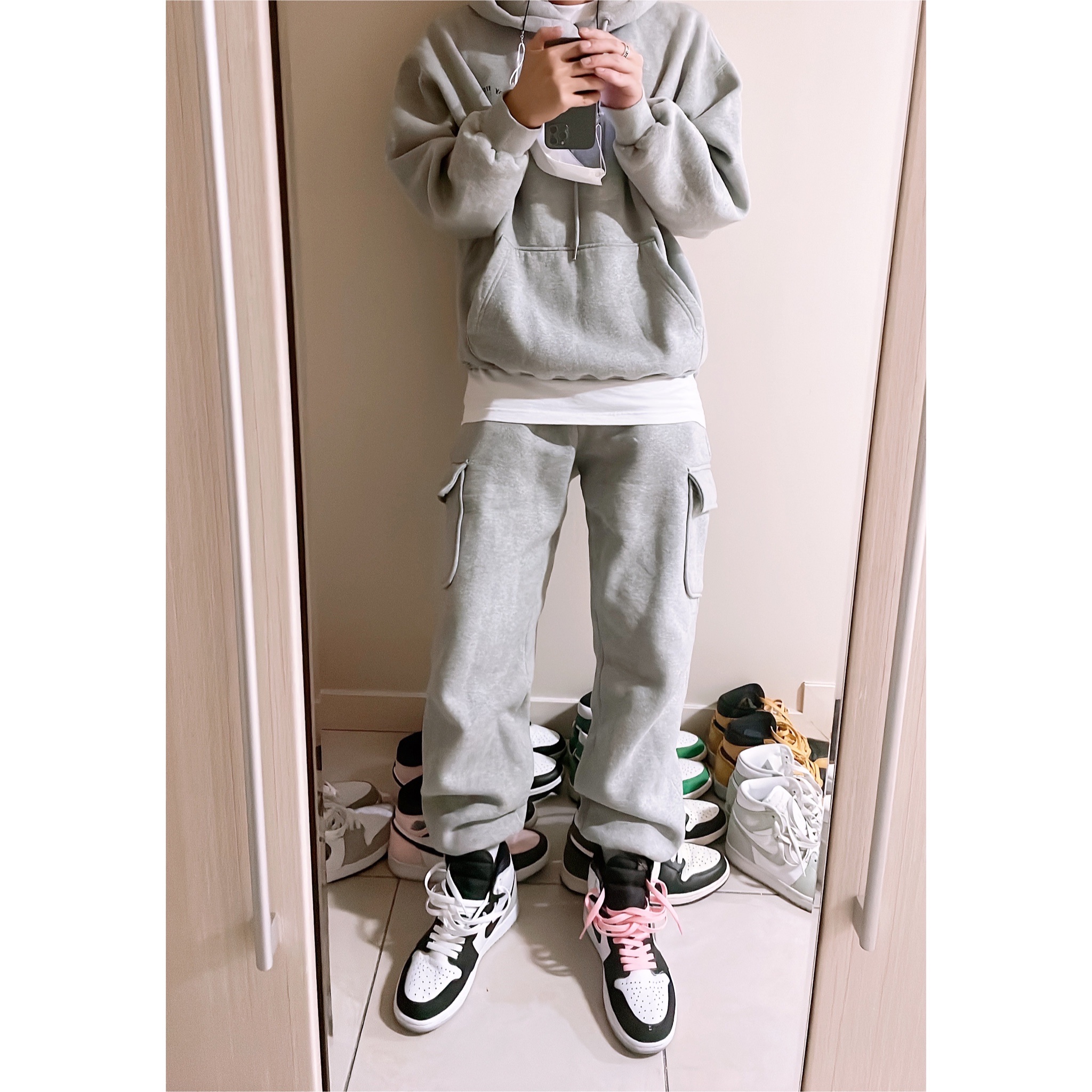 Jordan 1 Retro High OG Bleached Coral 착용 스타일