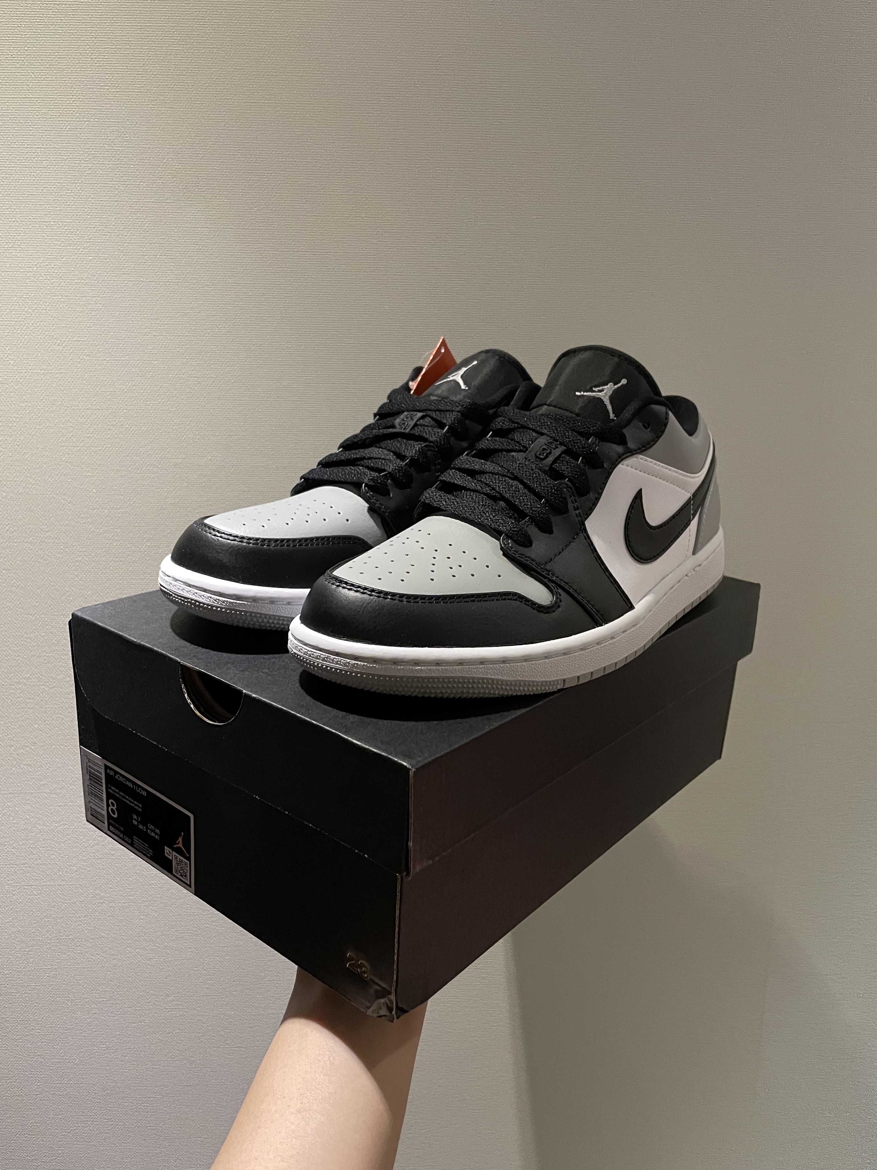 Jordan 1 Low Light Smoke Grey Black 착용 스타일 - 2