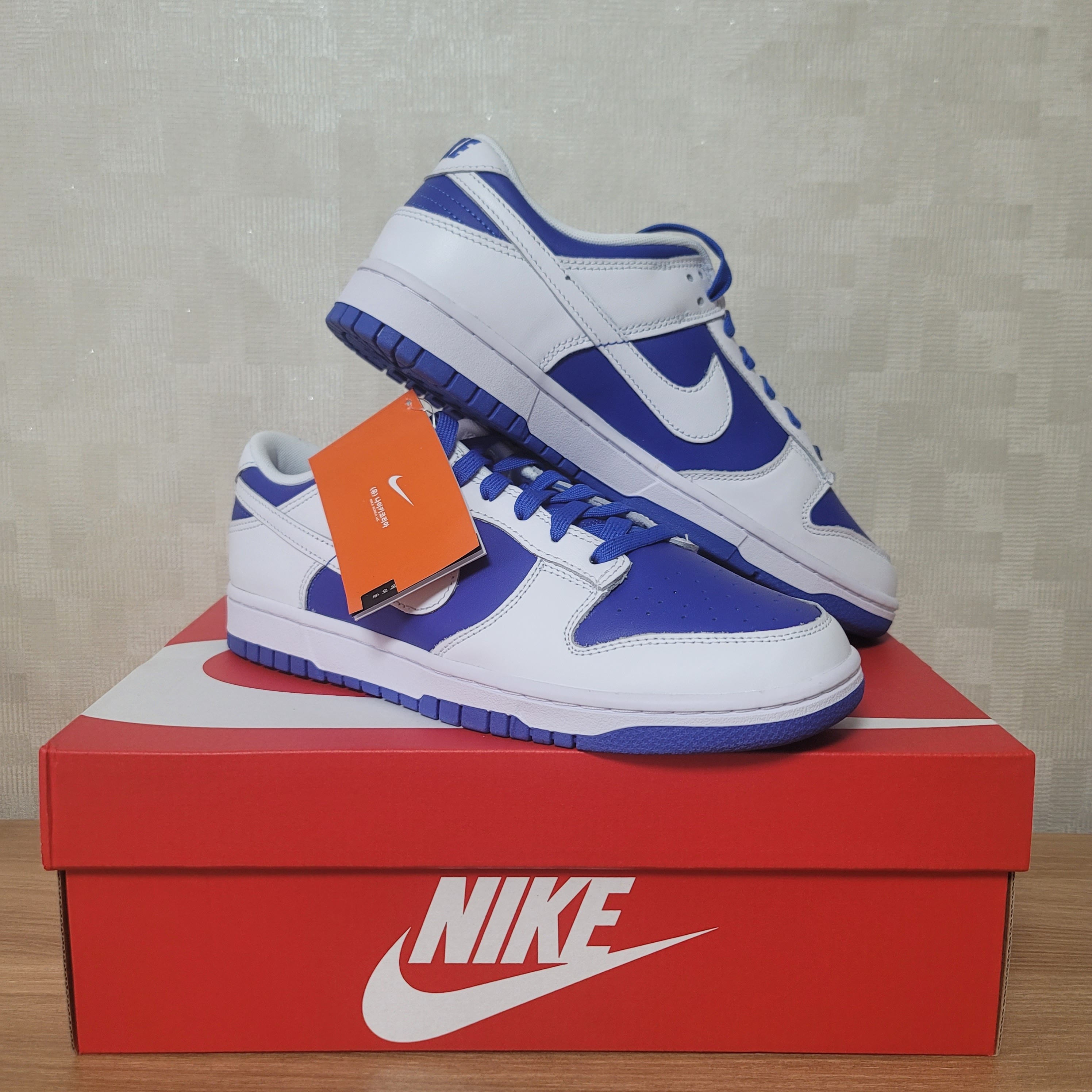 Nike Dunk Low Retro Racer Blue and White 착용 스타일