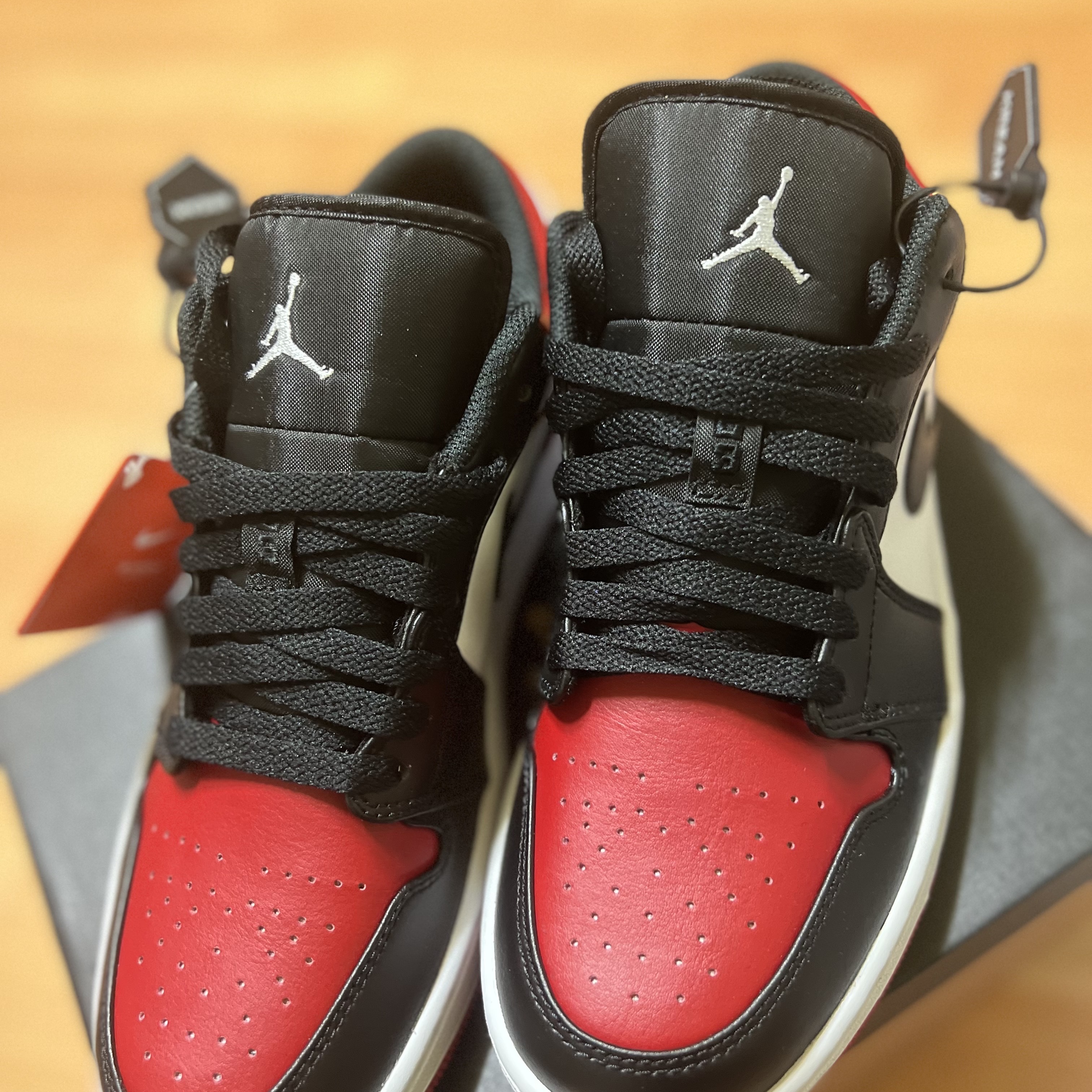Jordan 1 Low Bred Toe 착용 스타일 - 3