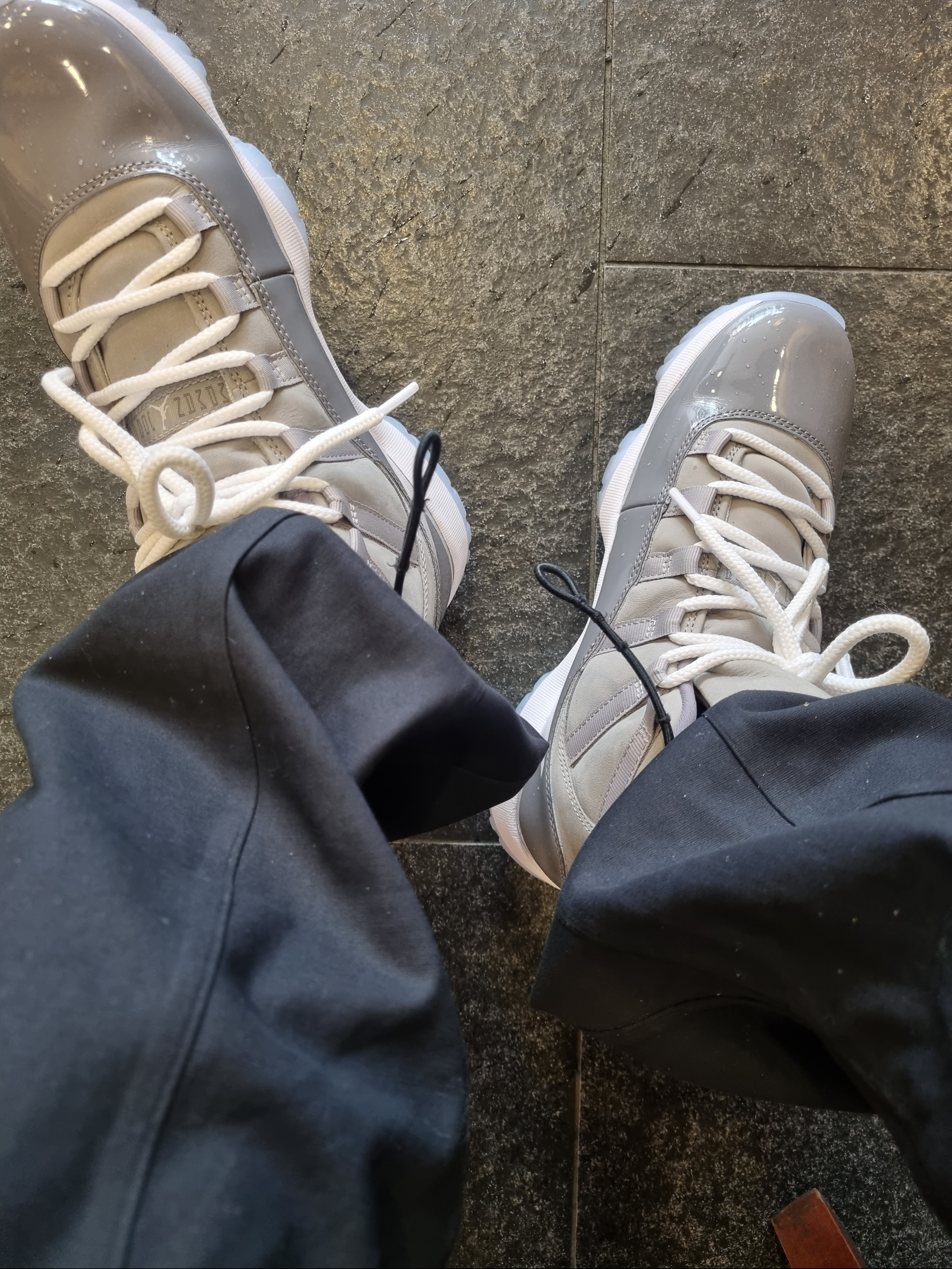 Jordan 11 Retro Cool Grey 2021 착용 스타일 - 5