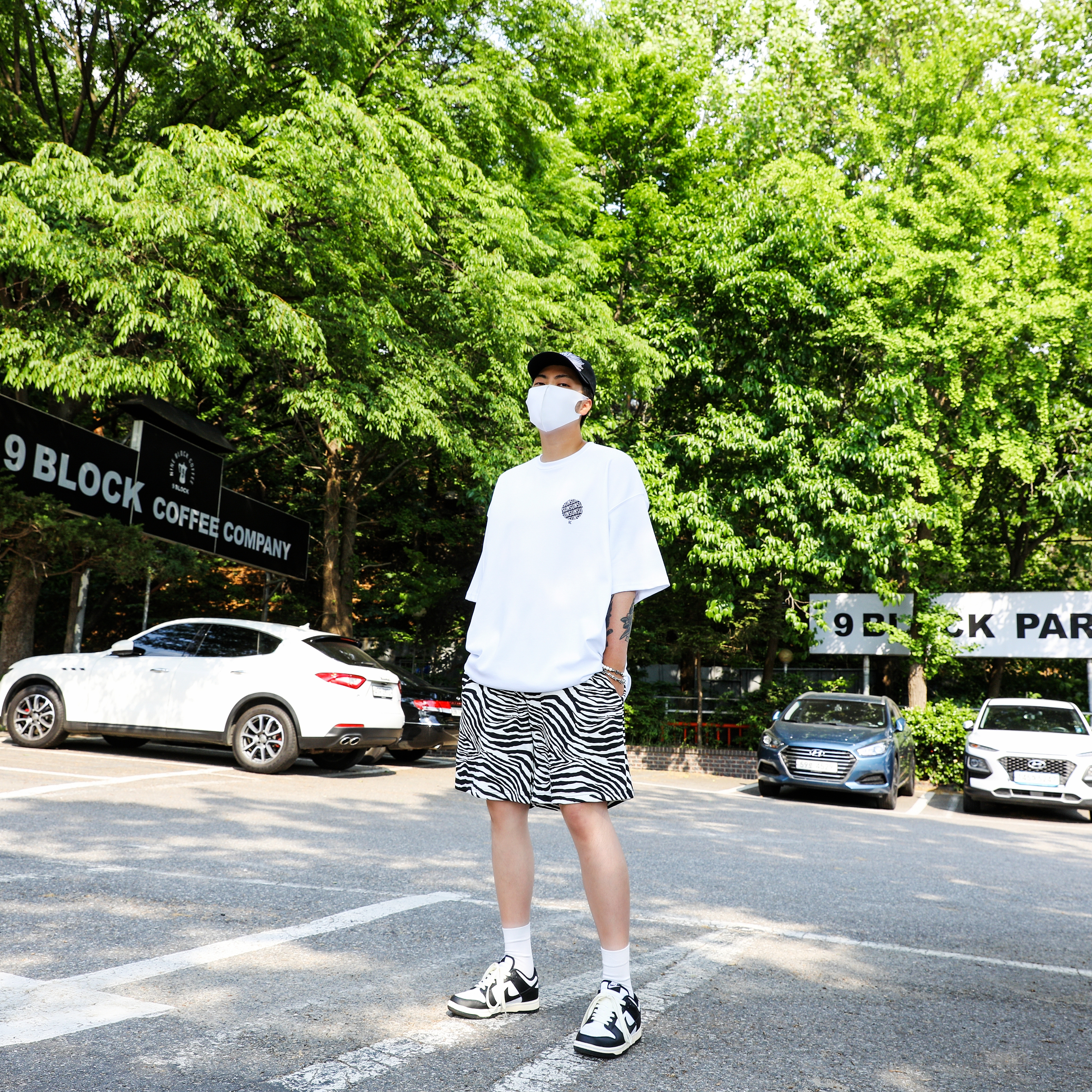 Nike Dunk Low Retro Black 착용 스타일 - 1