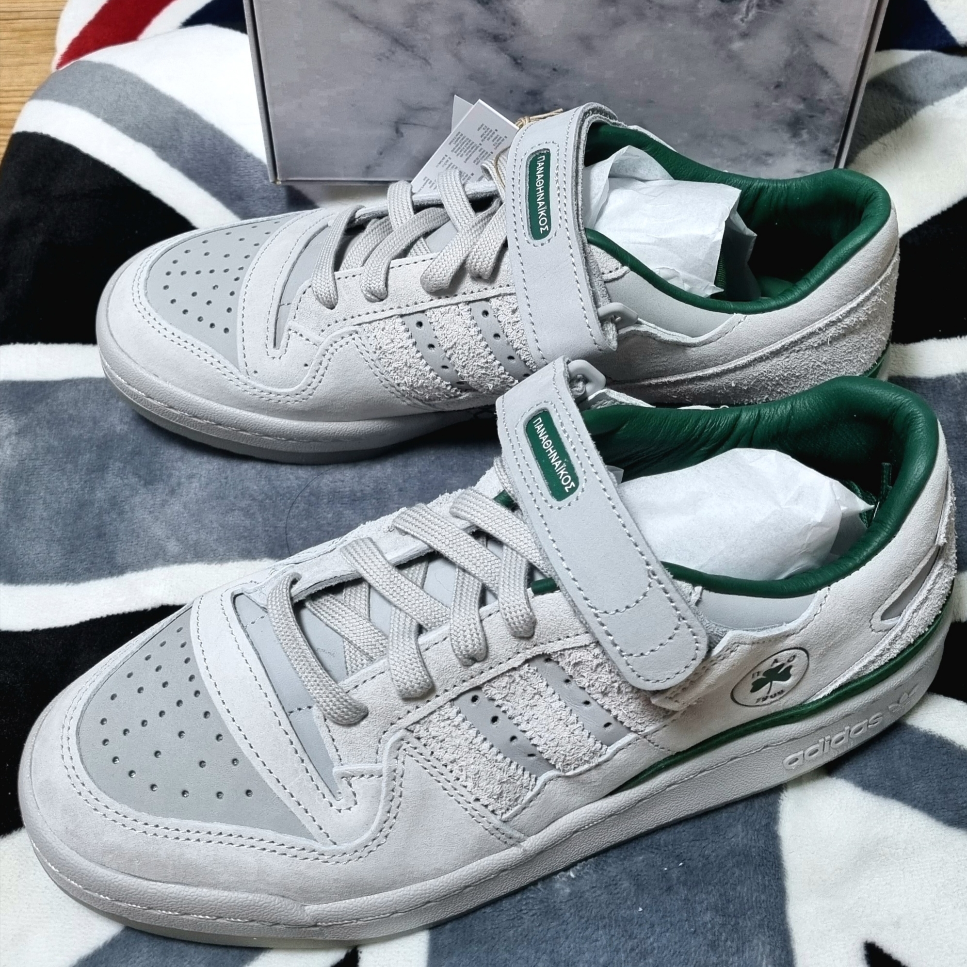 Adidas x BSTN Forum 84 Low Panathinaikos 착용 스타일