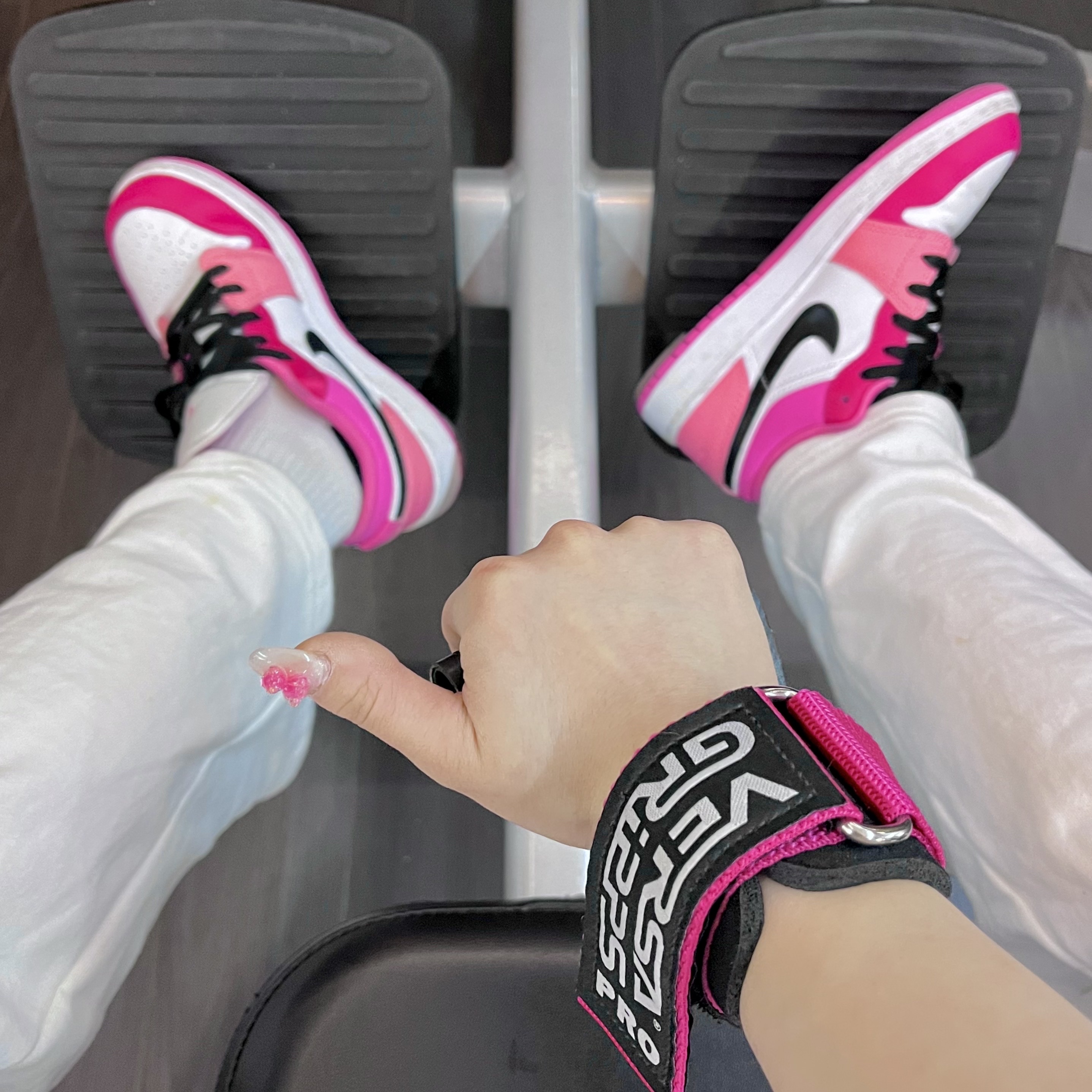 (GS) Jordan 1 Low Rush Pink 착용 스타일 - 2