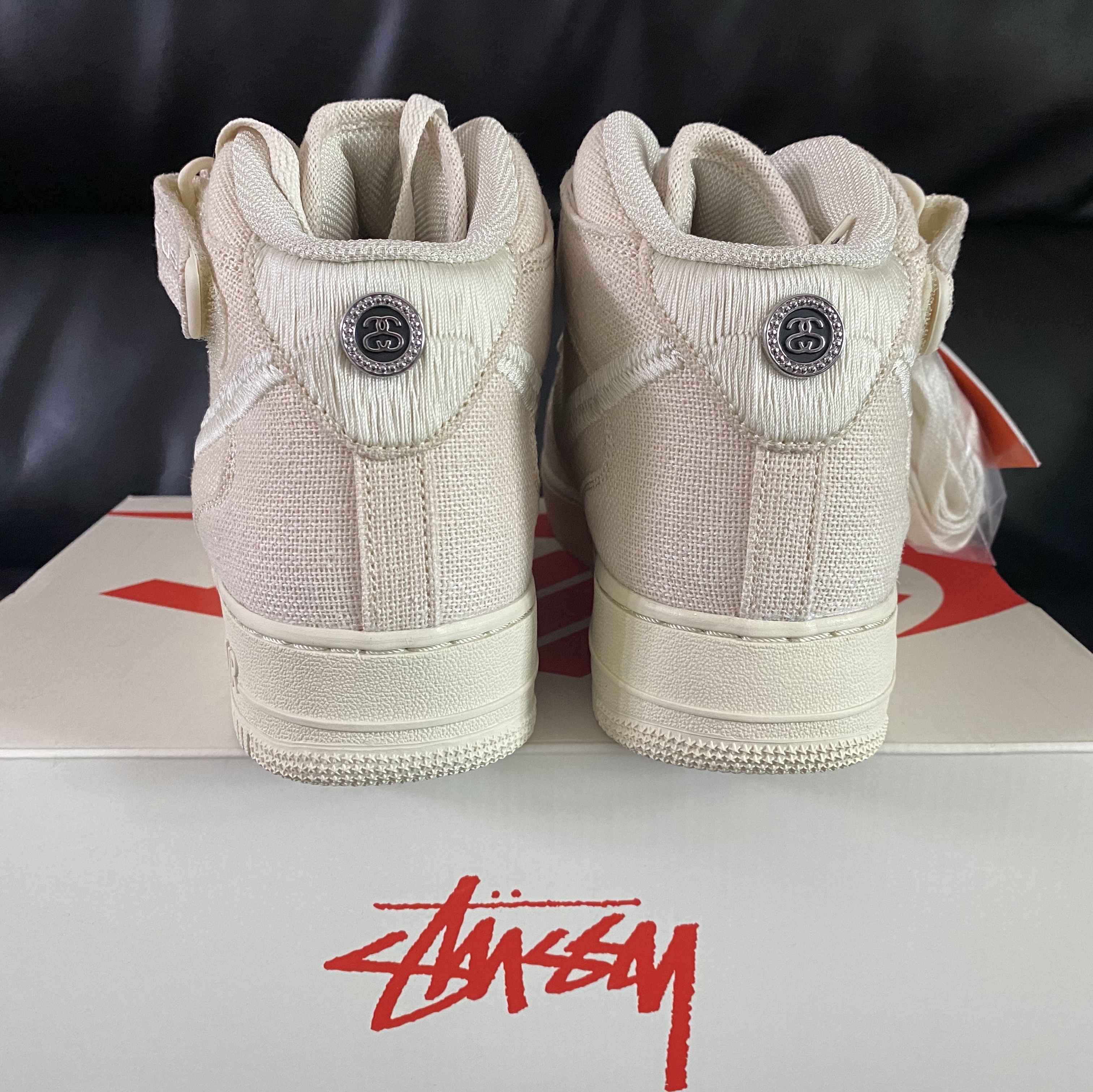Nike x Stussy Air Force 1 '07 Mid SP Fossil 착용 스타일 - 2