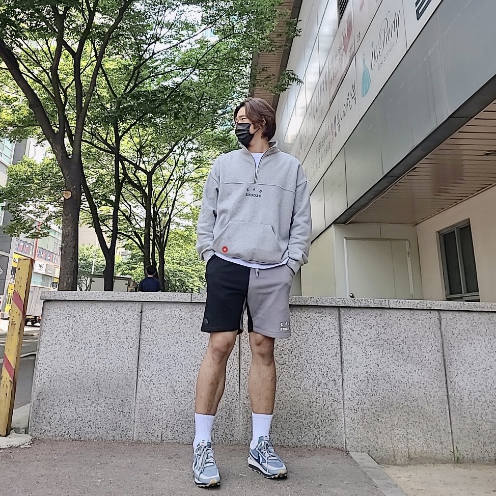 Nike x Sacai x Clot LDWaffle Cool Grey 착용 스타일 - 1