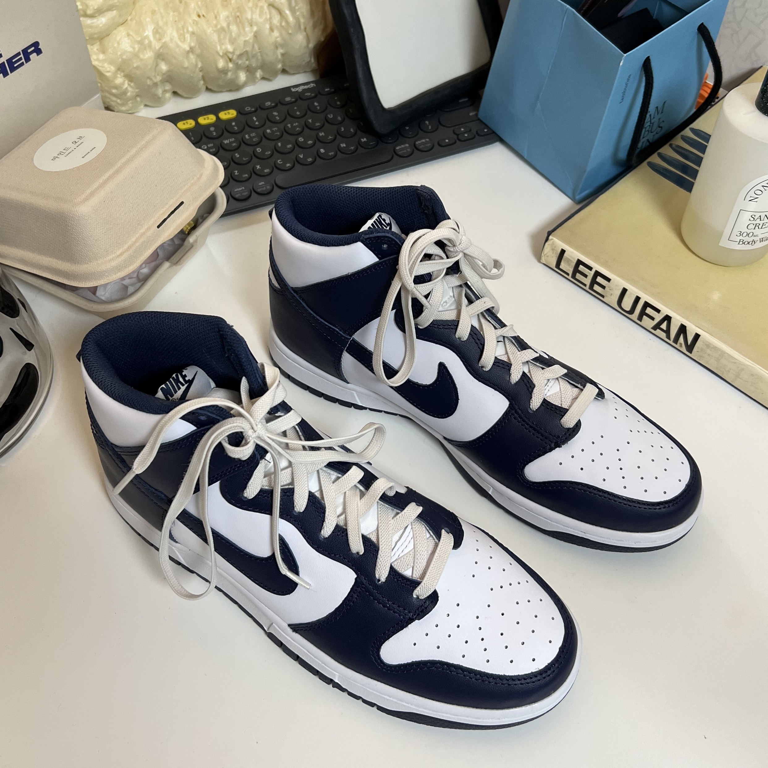 Nike Dunk High Retro Championship Navy 착용 스타일