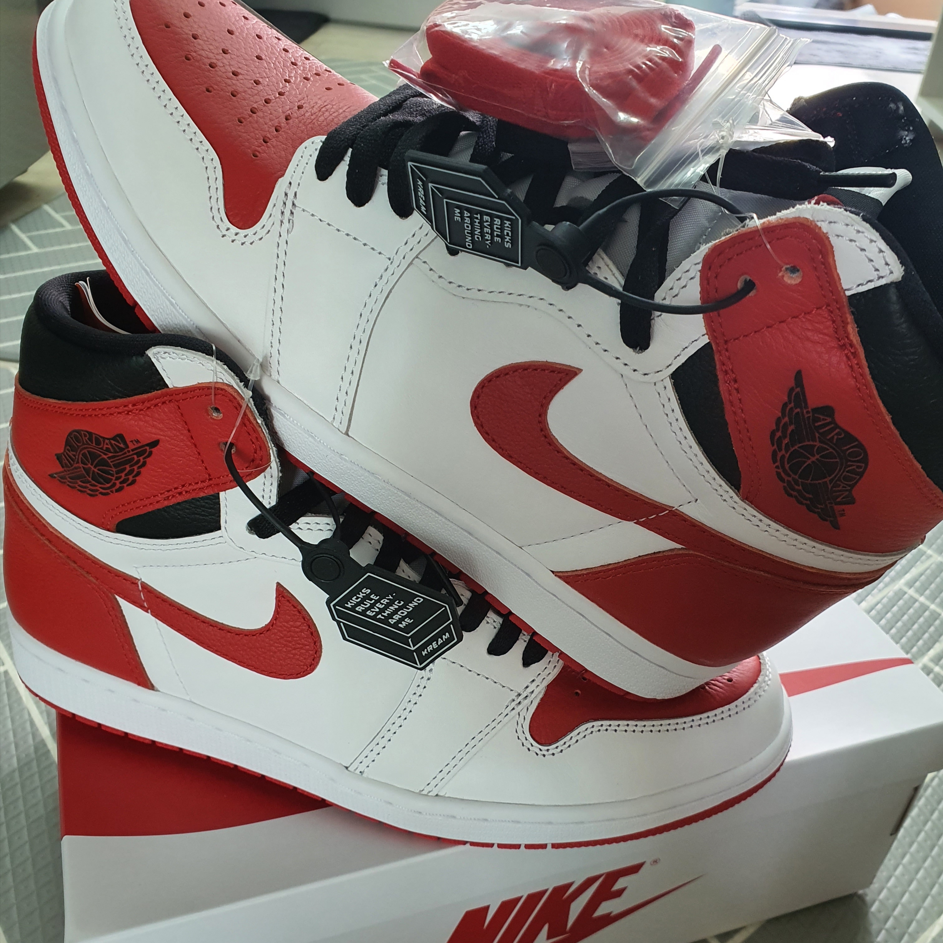 Jordan 1 Retro High OG Bleached Coral, Jordan 1 Retro High OG Heritage 착용 스타일 - 2