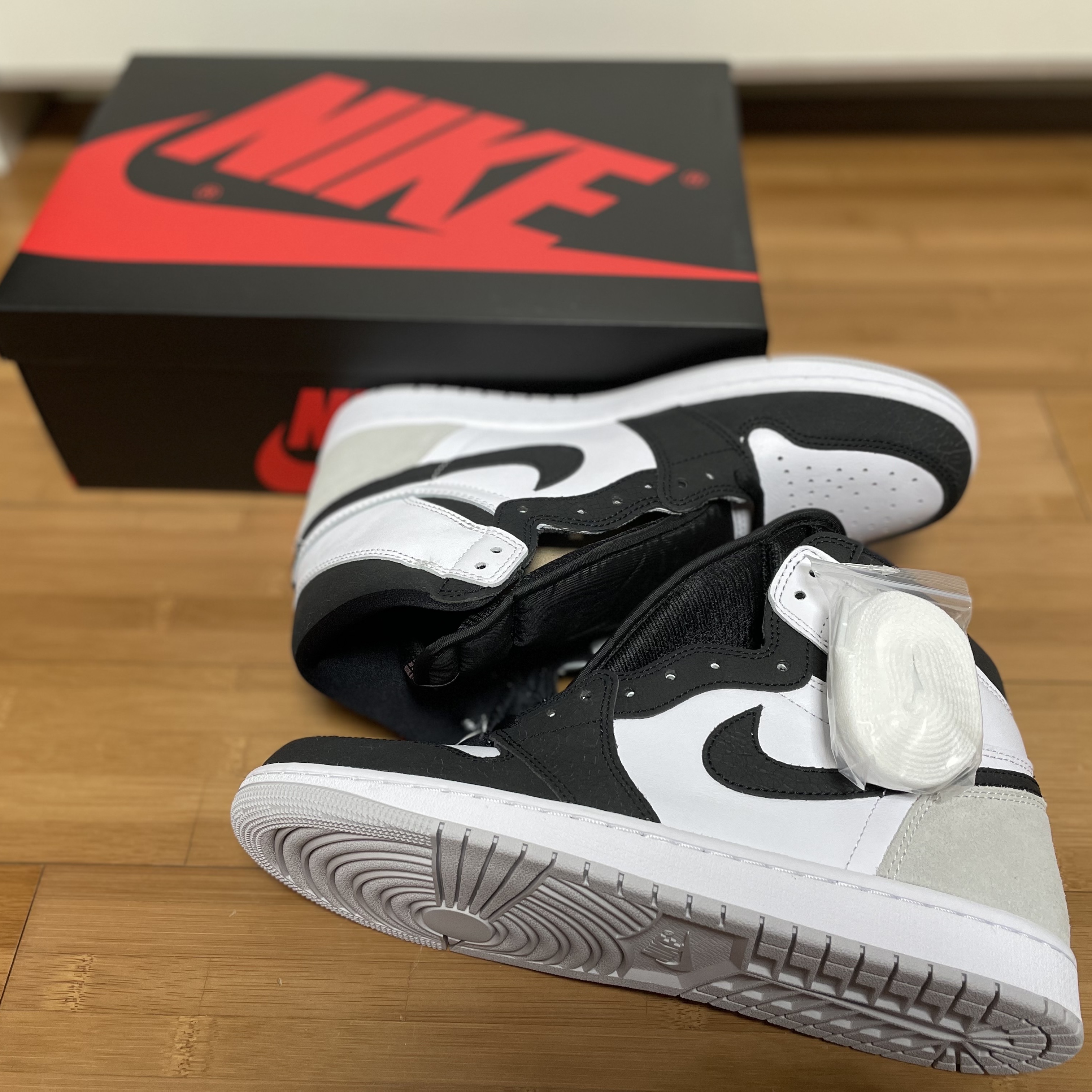Jordan 1 Retro High OG Bleached Coral 착용 스타일