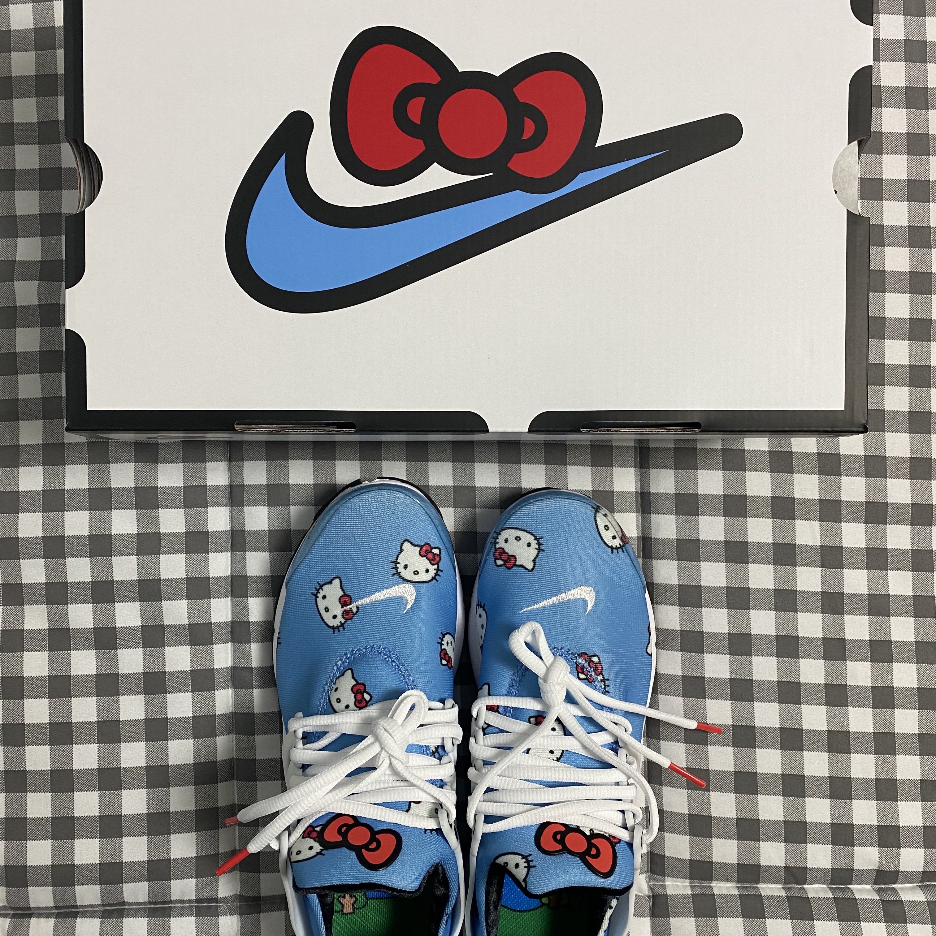 Nike x Hello Kitty Air Presto University Blue 착용 스타일