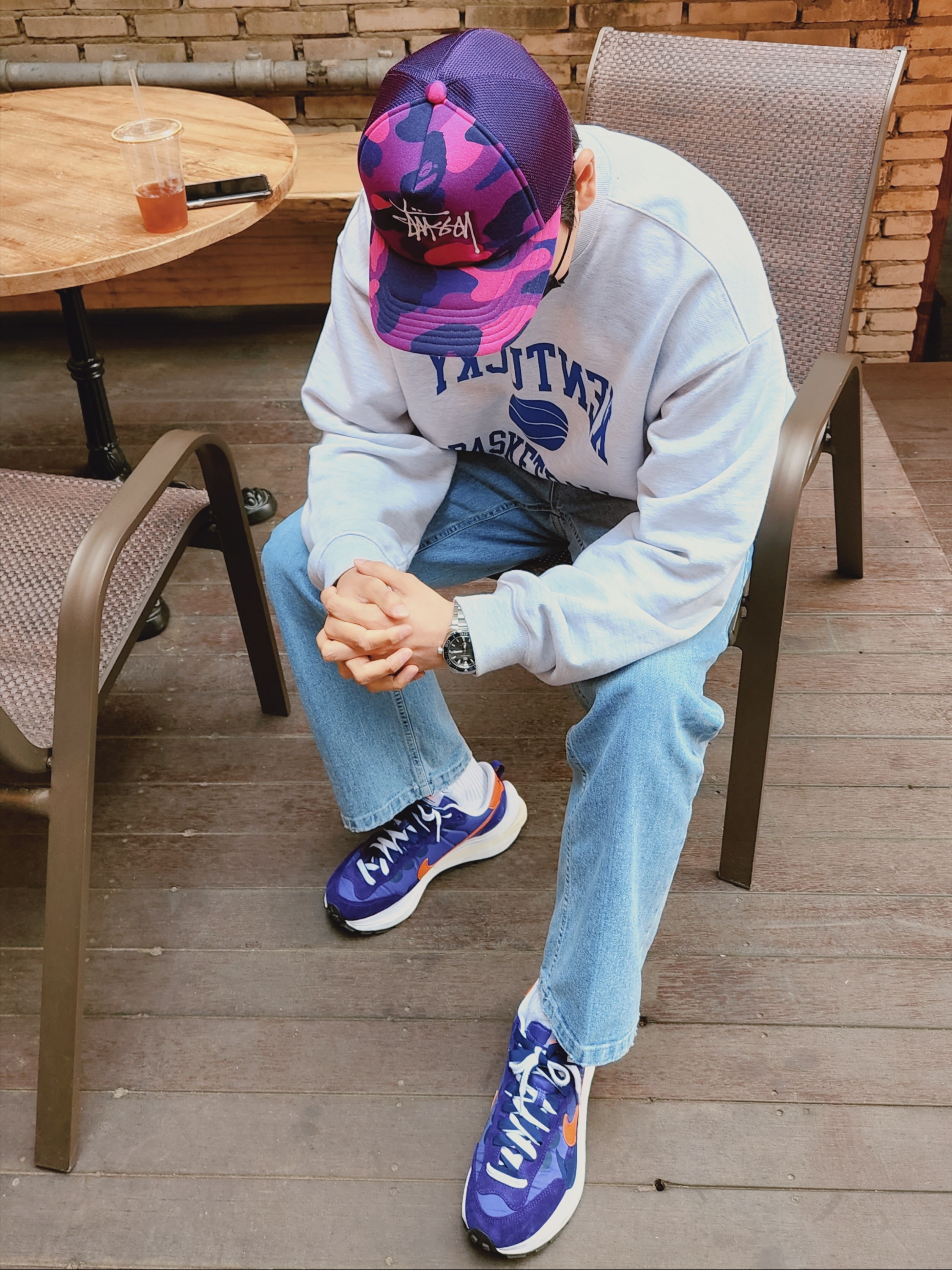 Nike x Sacai VaporWaffle Dark Iris, Stussy x BAPE Trucker Cap Purprle 착용 스타일 - 1