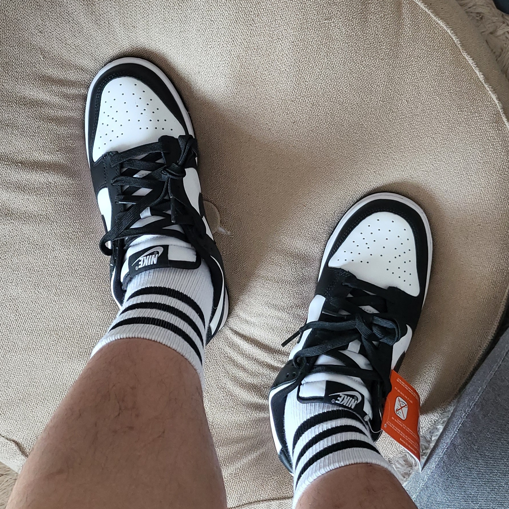 Nike Dunk Low Retro Black 착용 스타일 - 5
