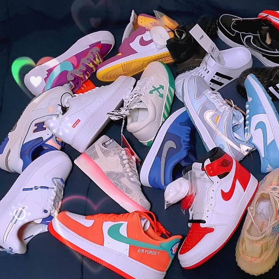 Nike x Union Dunk Low Passport Pack Argon, Nike Air Force 1 '07 LV8 Athletic Club Rush Orange Washed Teal 착용 스타일 - 1