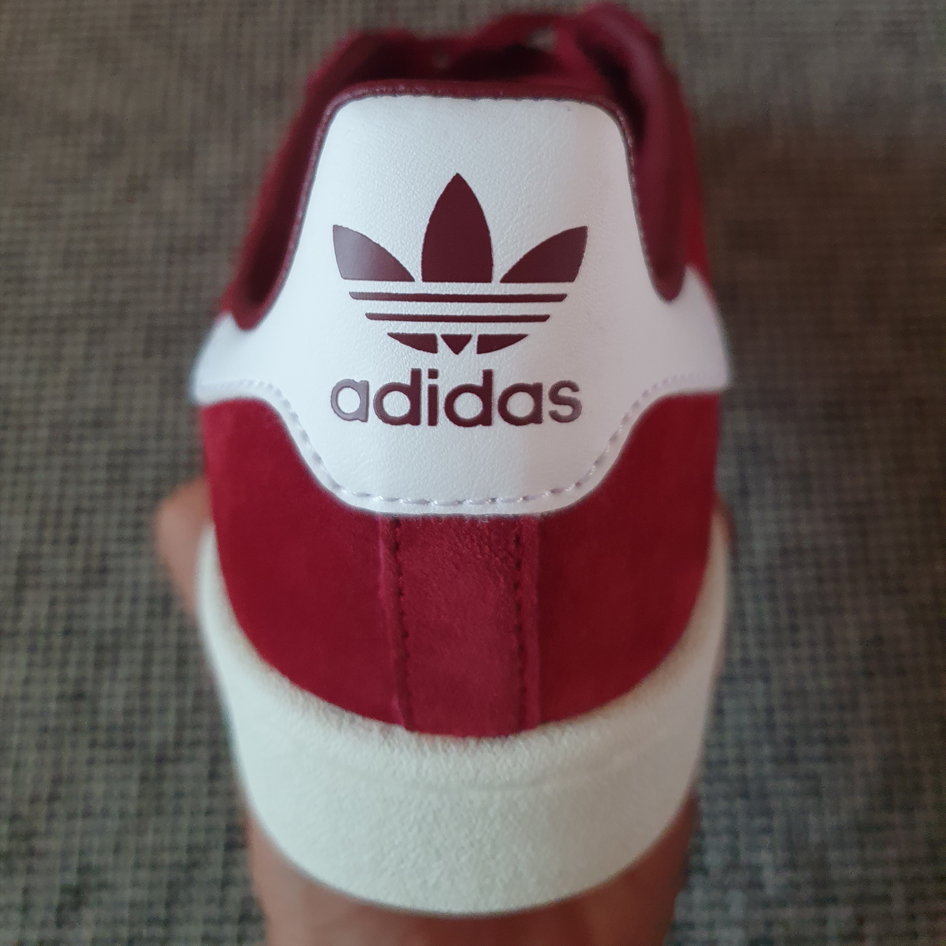 Adidas Campus Collegiate Burgundy 착용 스타일
